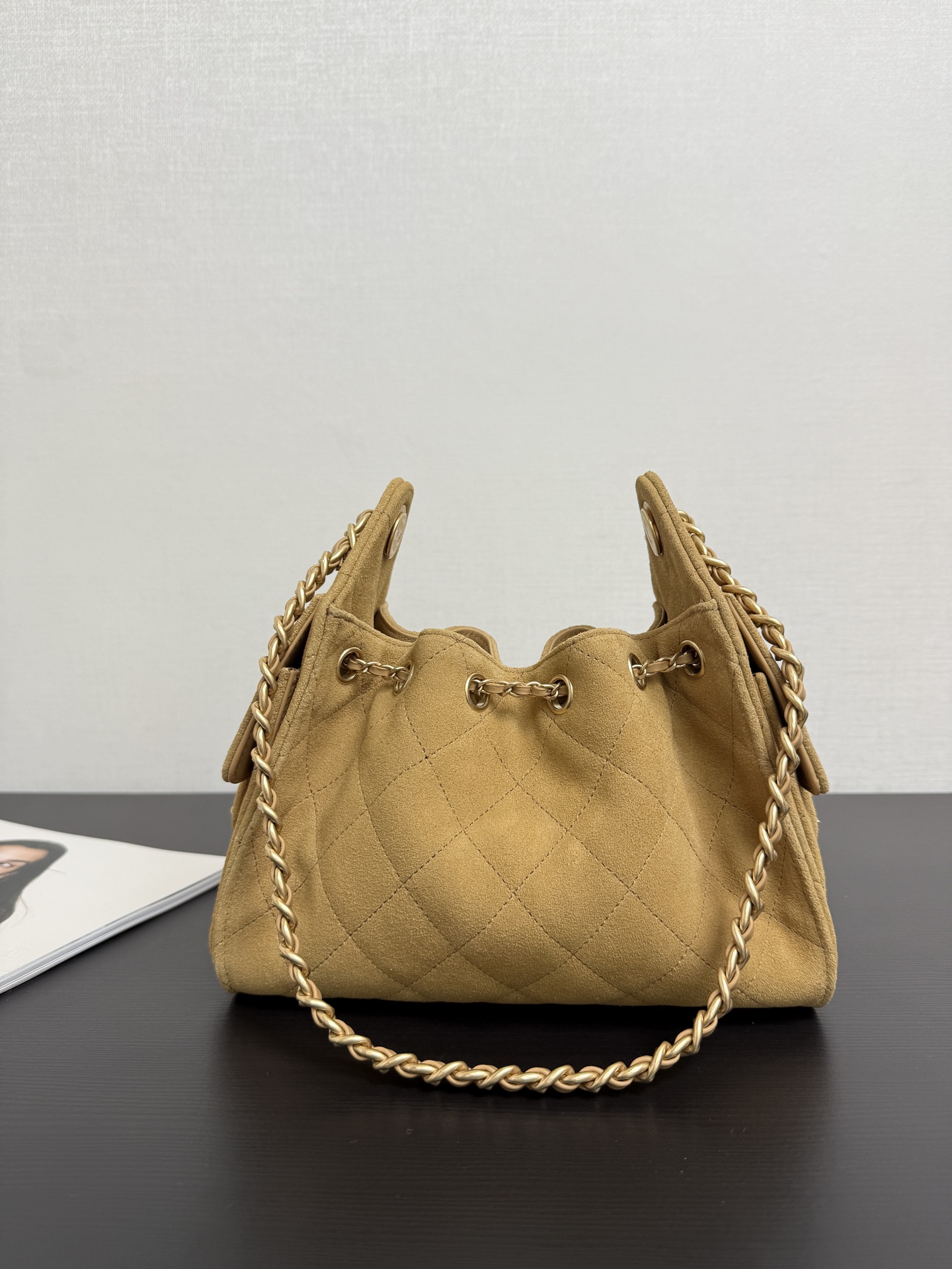 Chanel Bucket Bag Cow Leather 10cm-m-l-s