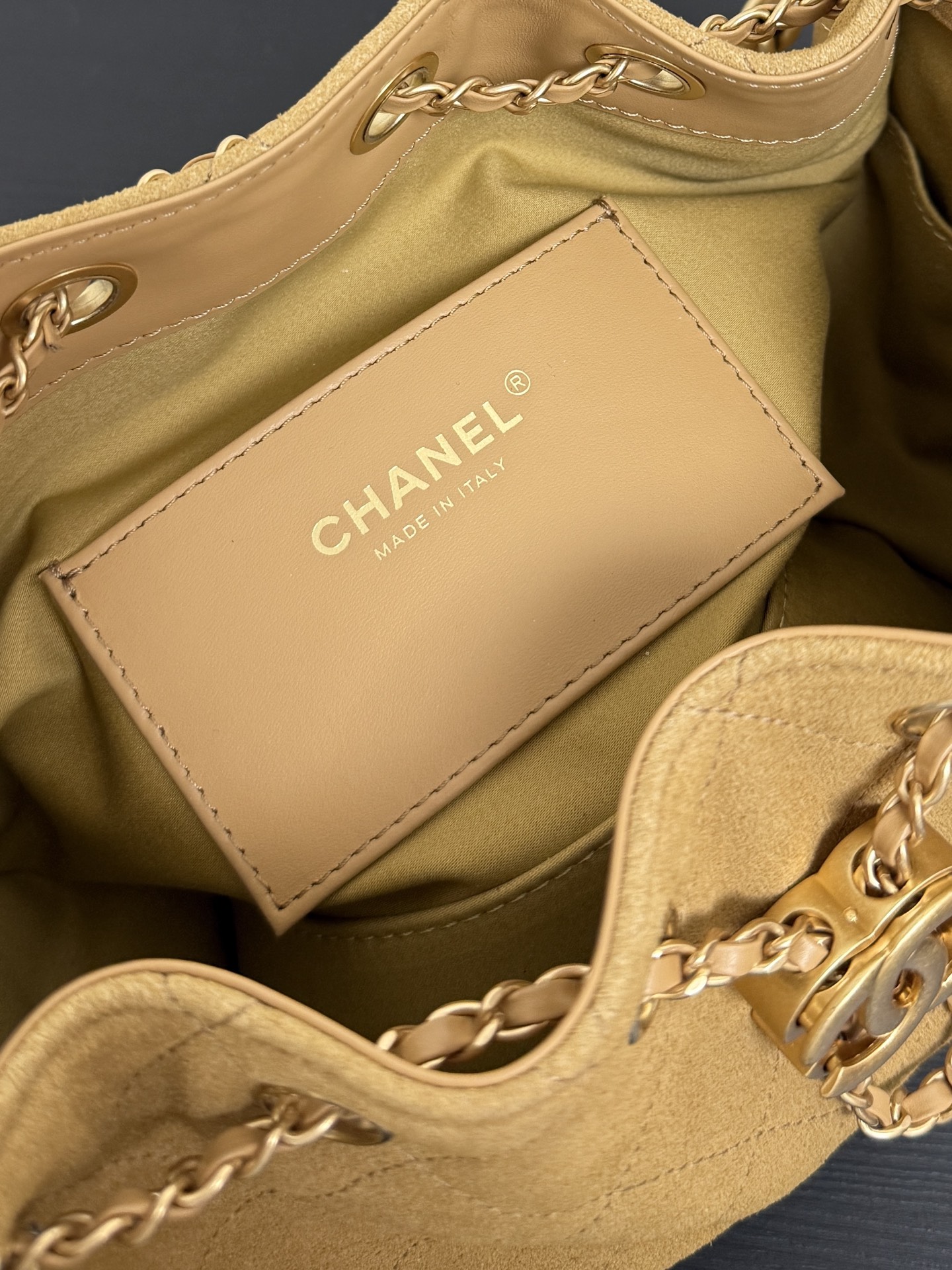 Chanel Bucket Bag Cow Leather 10cm-m-l-s