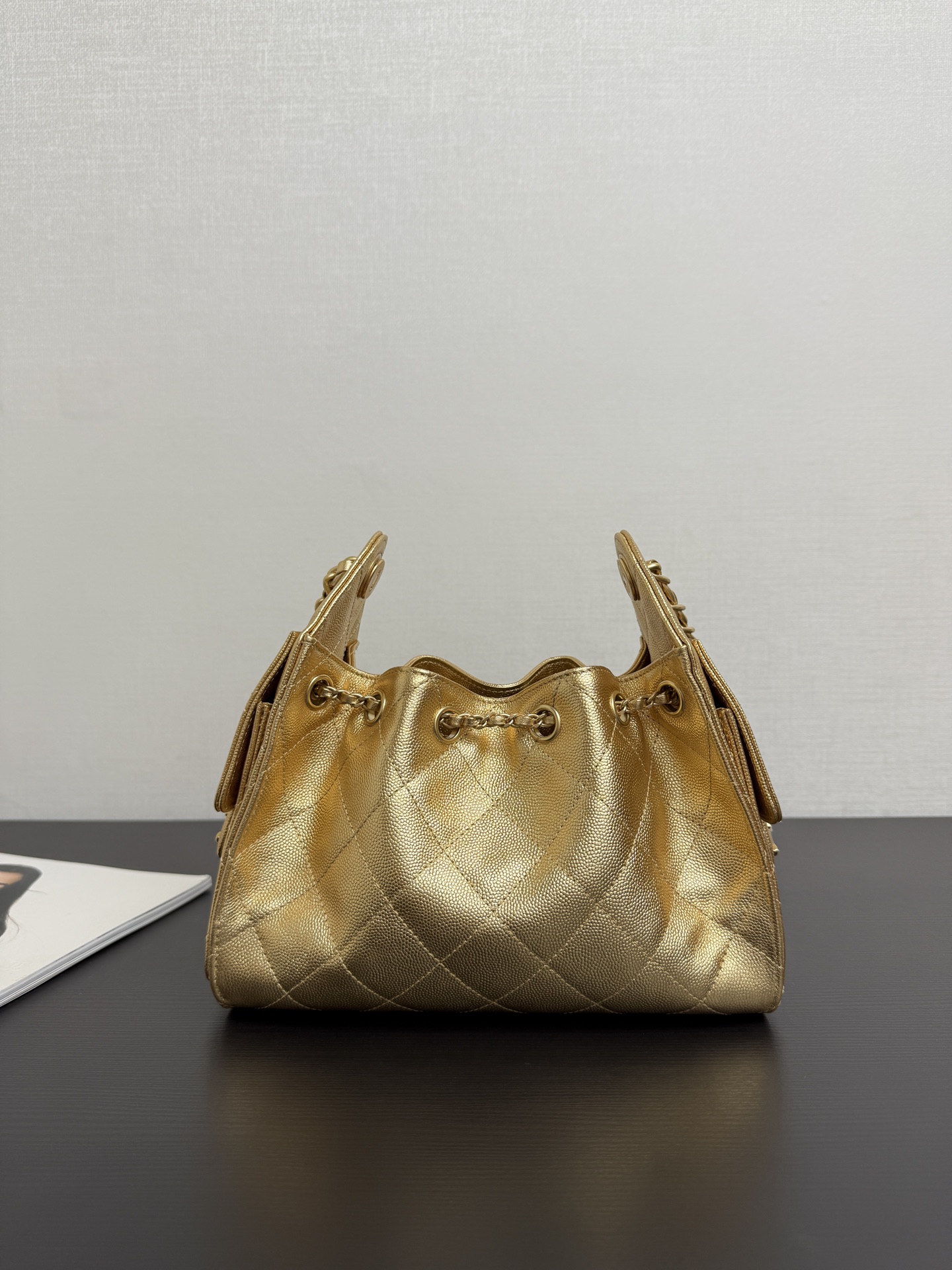 Chanel Bucket Bag Cow Leather 10cm-m-l-s