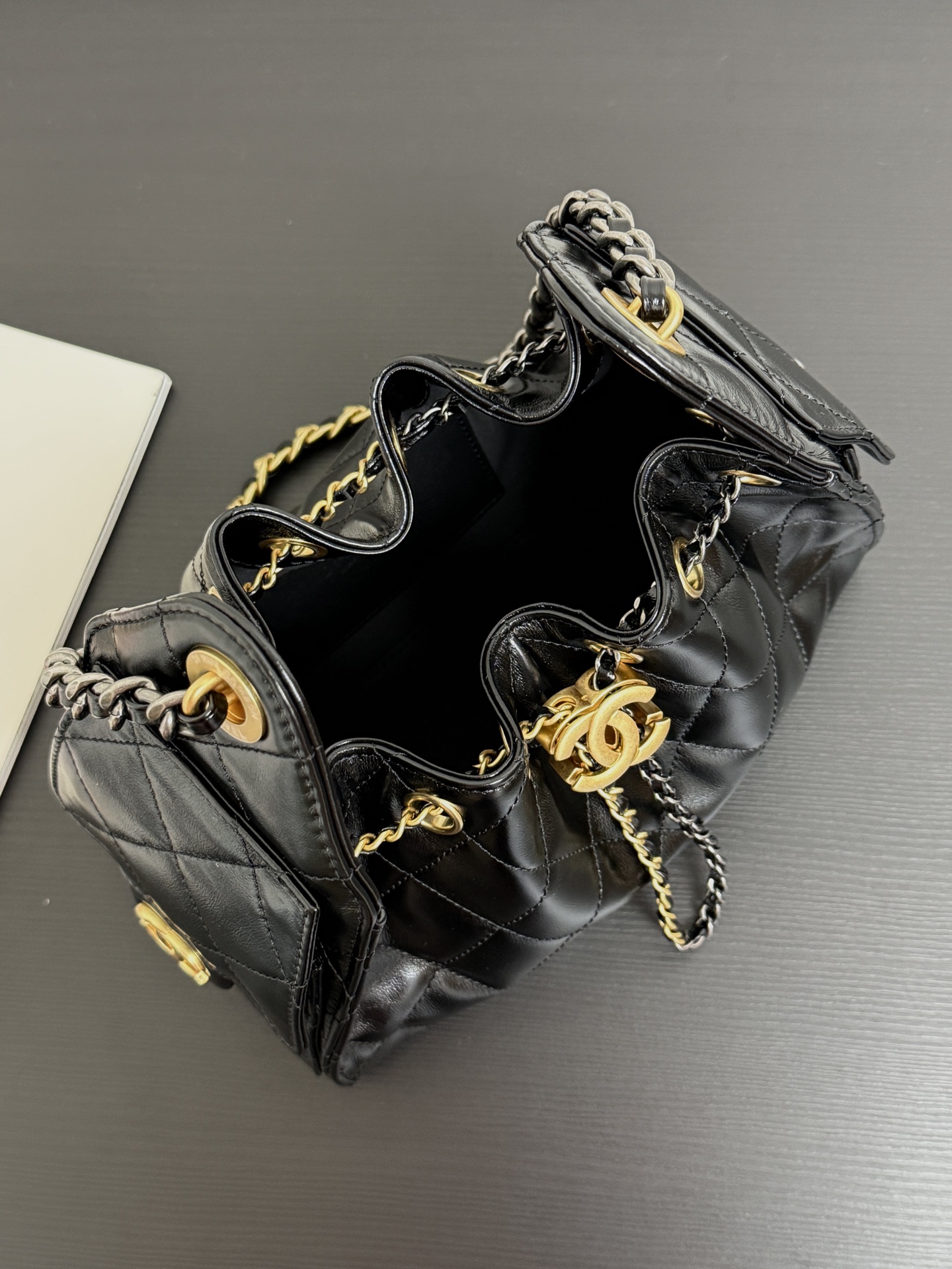 Chanel Bucket Bag Cow Leather 10cm-m-l-s