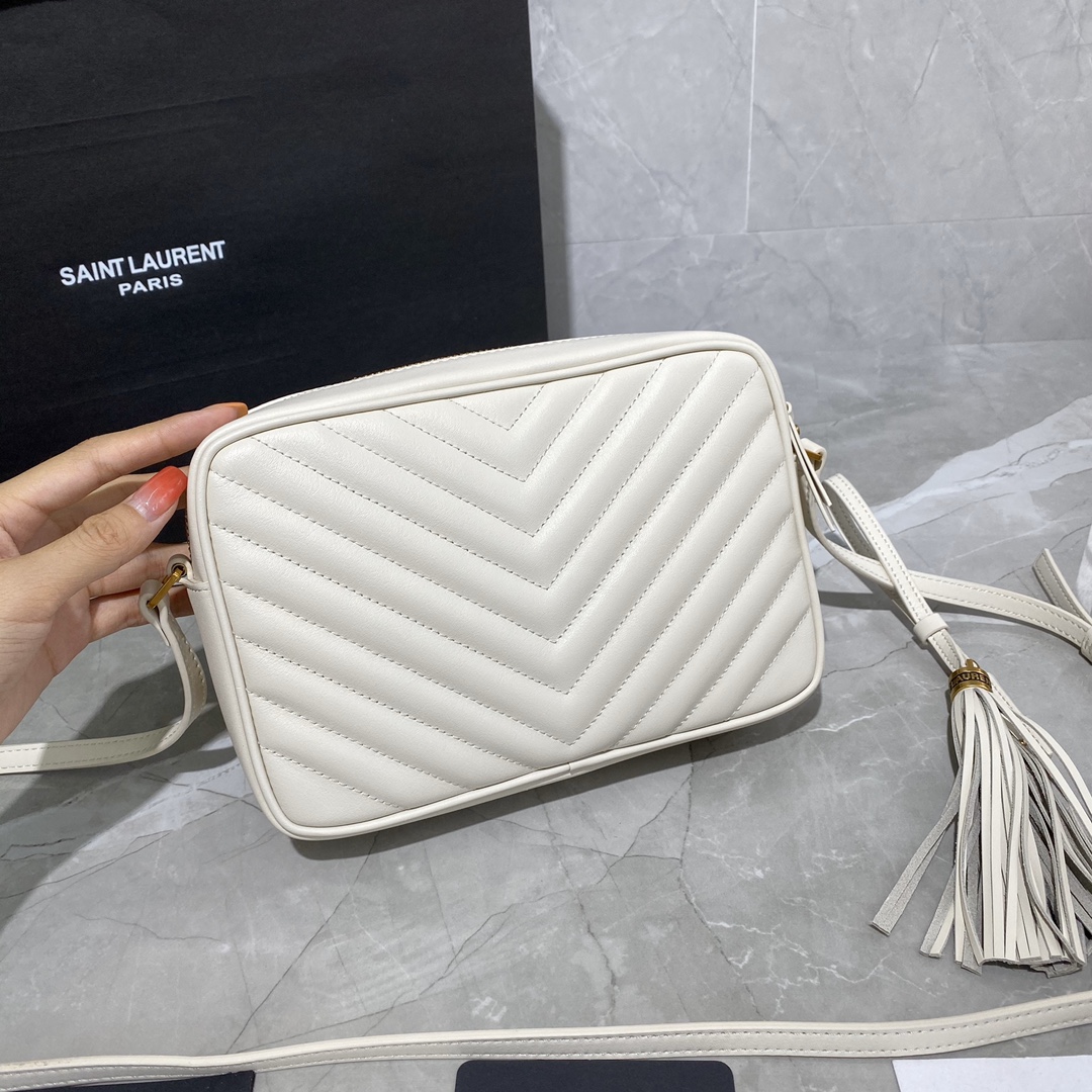 Basic Bag Cow Leather White M-l