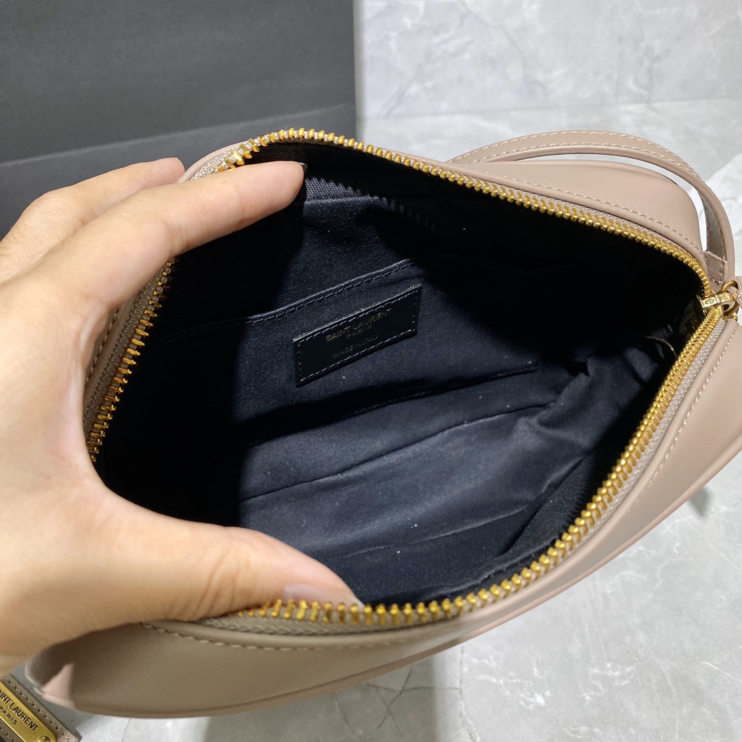 Basic Bag Cow Leather M-l