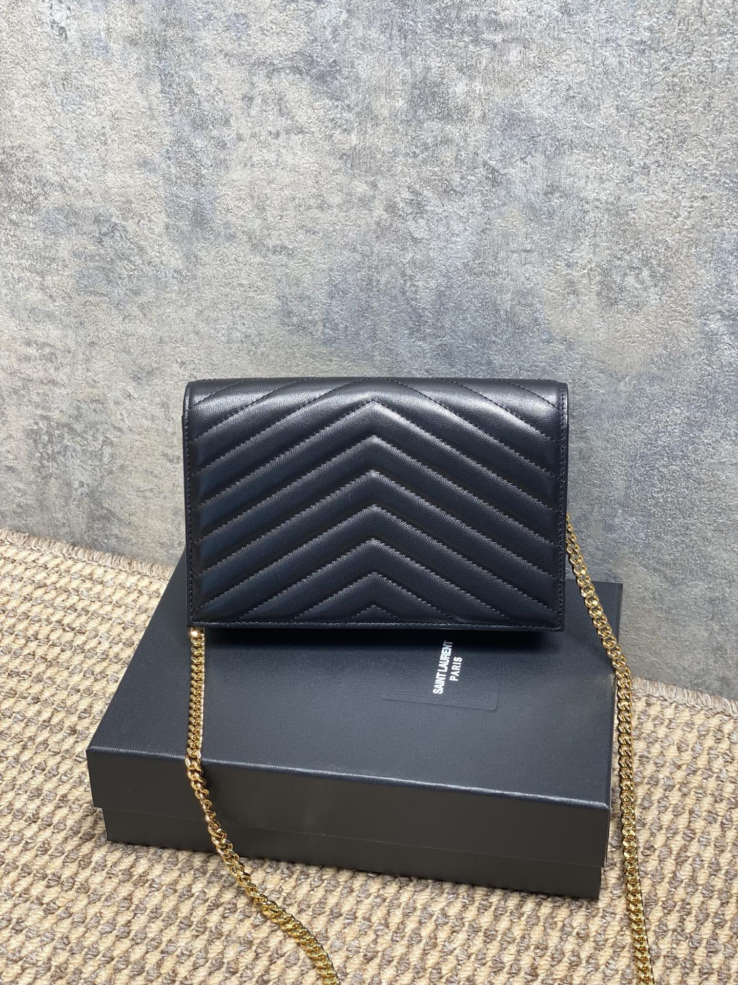 Ysl Clutch Bag Sheepskin L-s