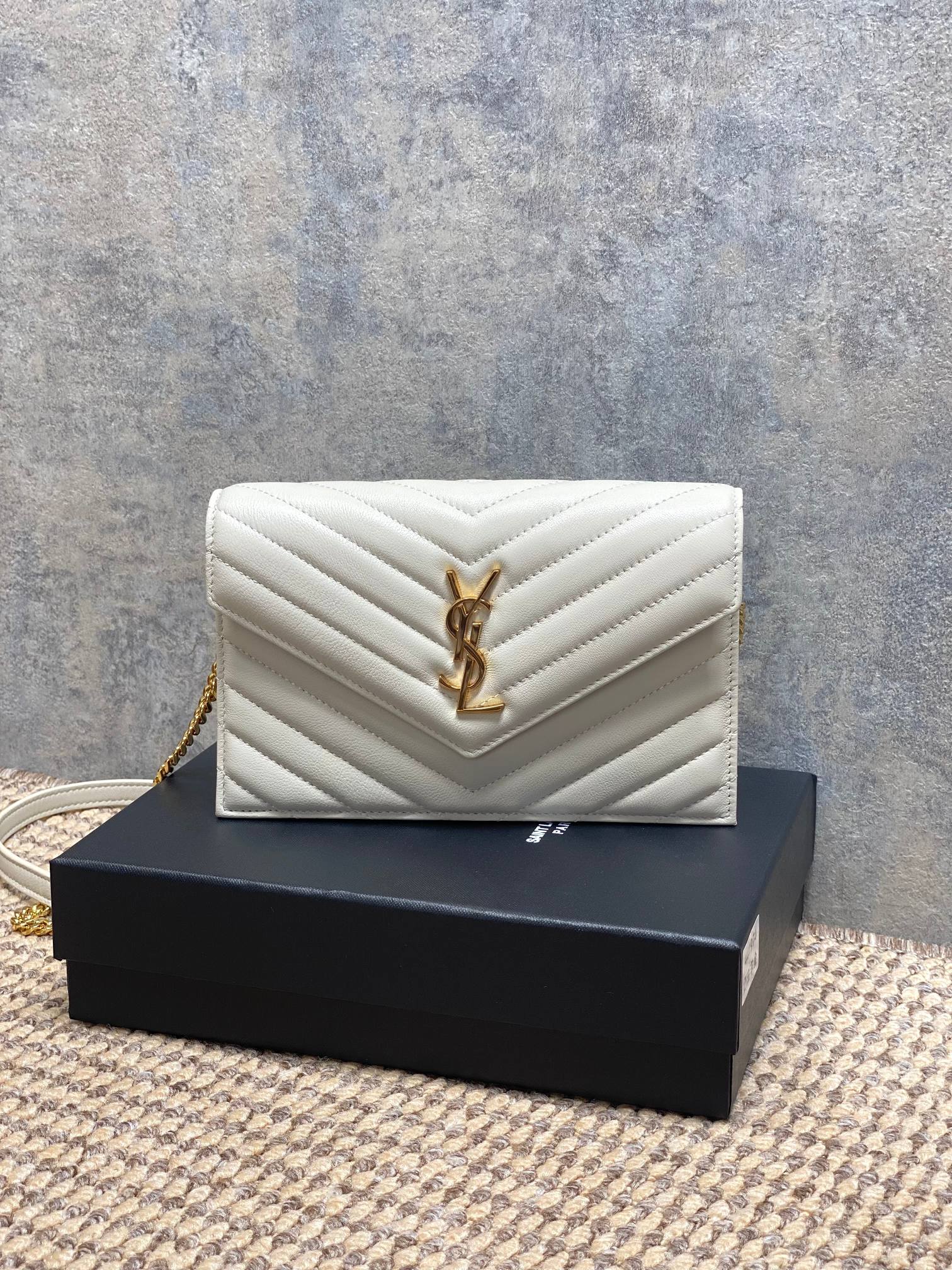 Ysl Clutch Bag Sheepskin L-s