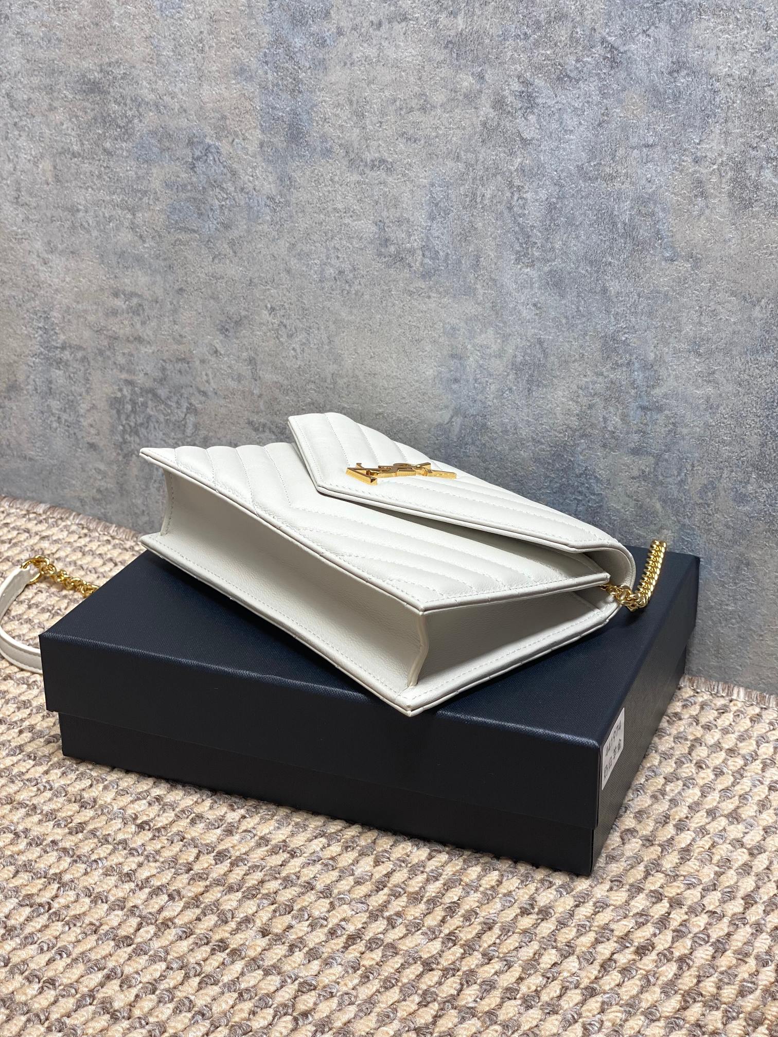 Ysl Clutch Bag Sheepskin L-s