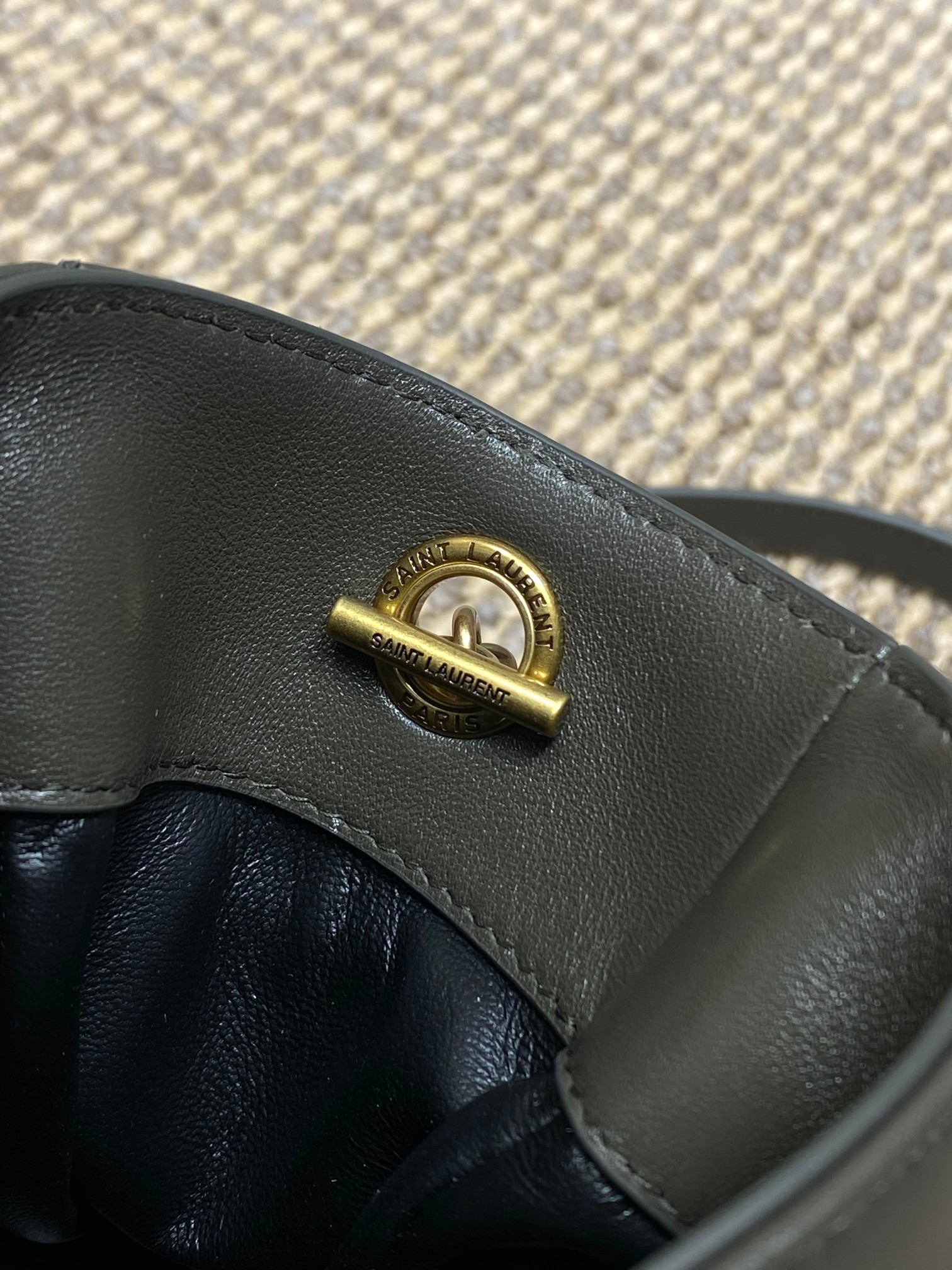 Ysl Shoulder Bag M-l-s