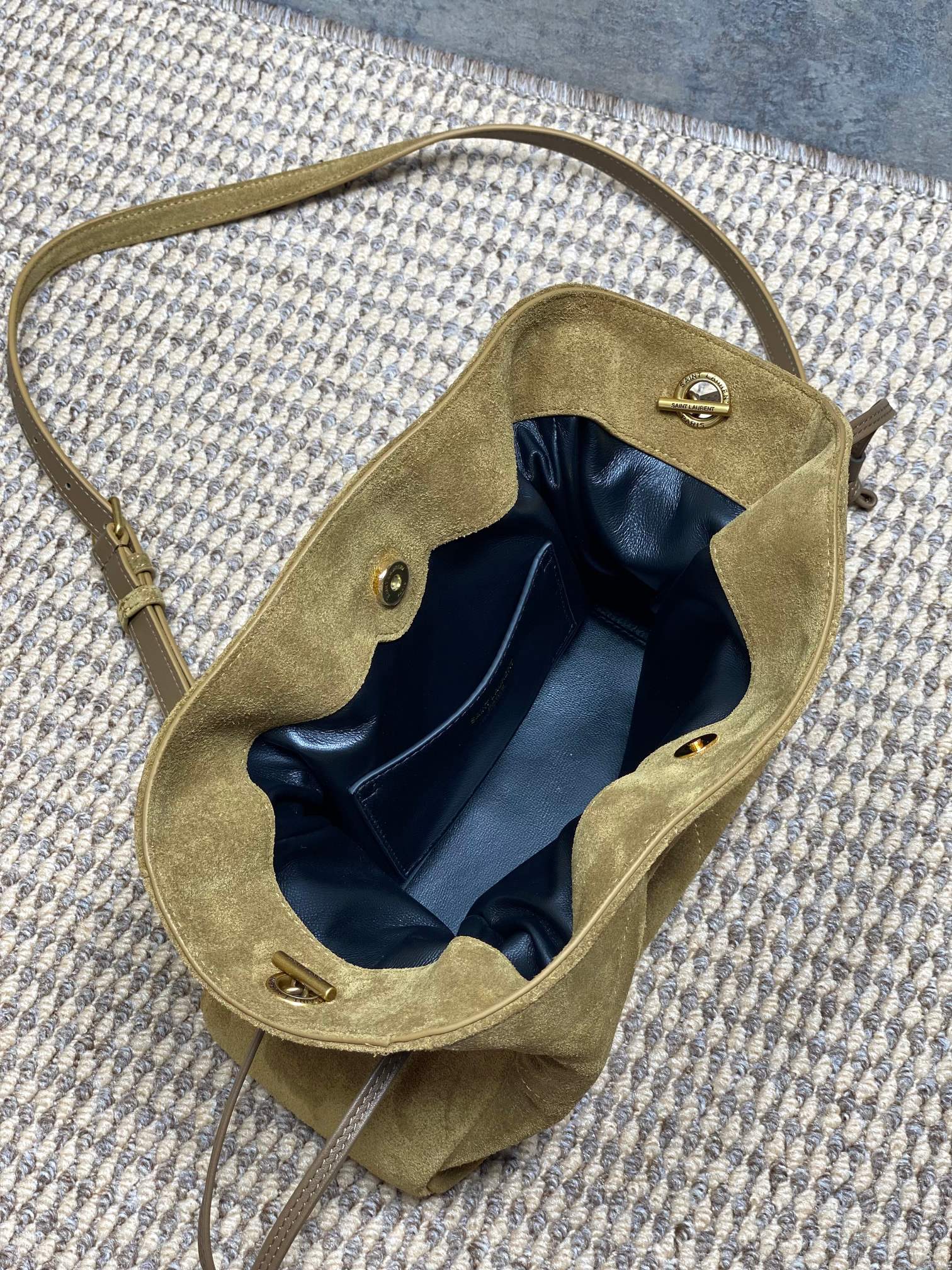 Ysl Shoulder Bag M-l-s