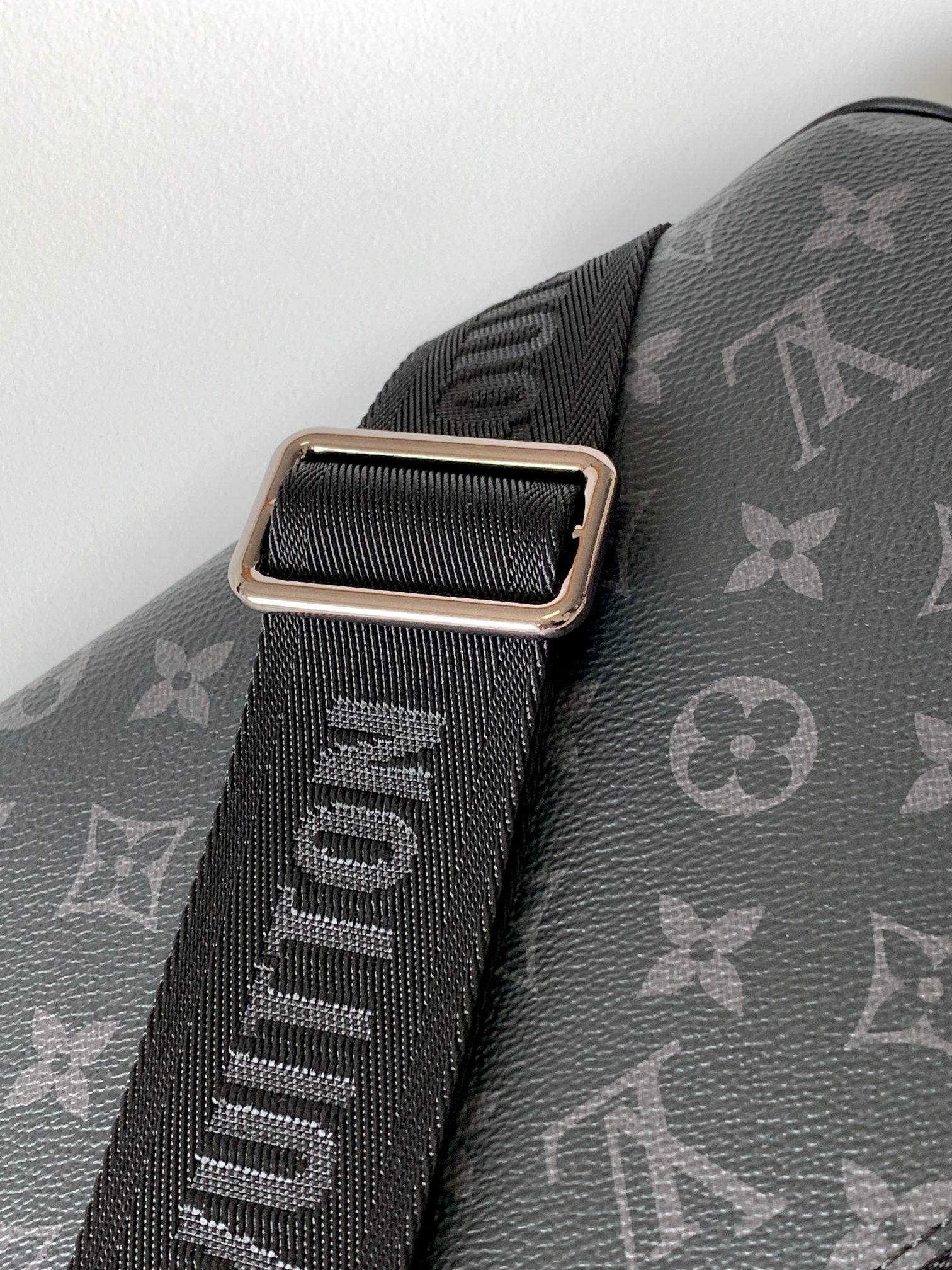 Louis Vuitton Messenger Bag Canvas Green M-s