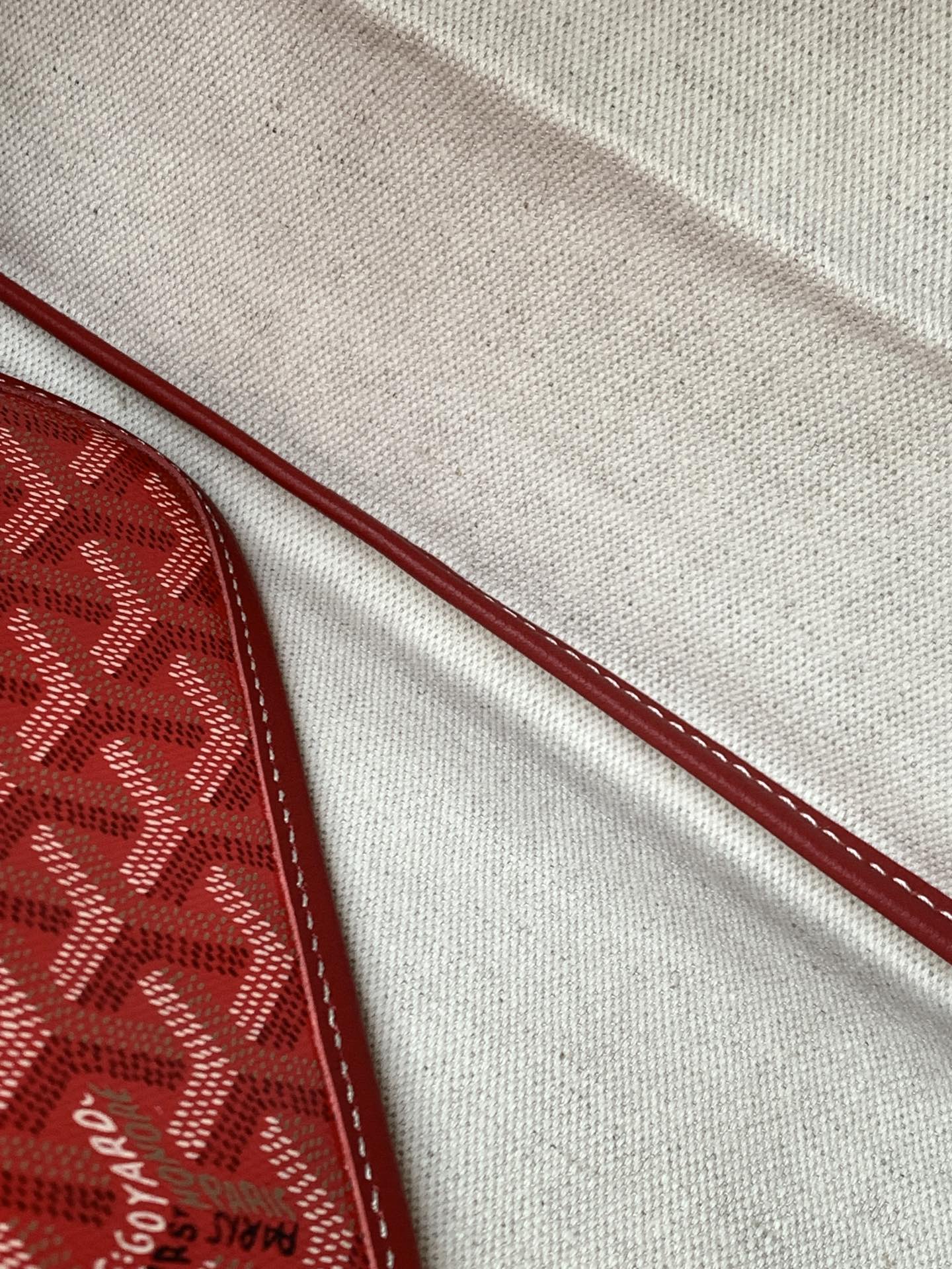 Goyard Basic Bag Canvas Red M-l-s