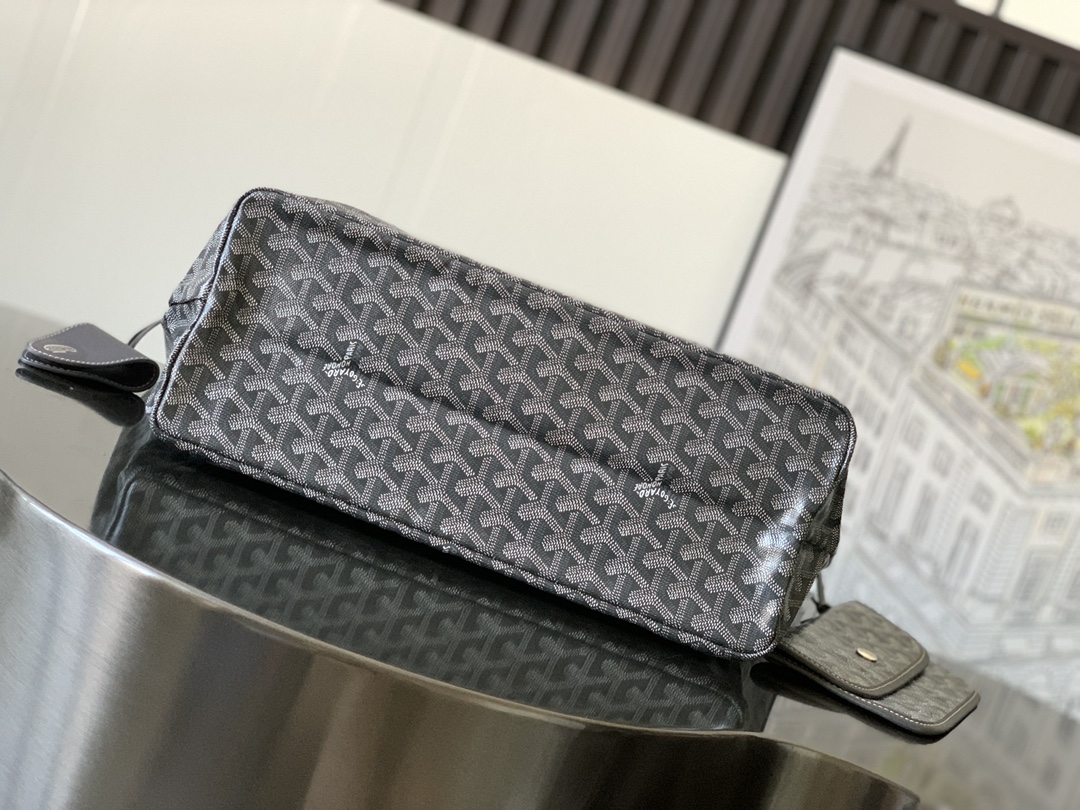 Goyard Basic Bag Canvas Gray M-l-s