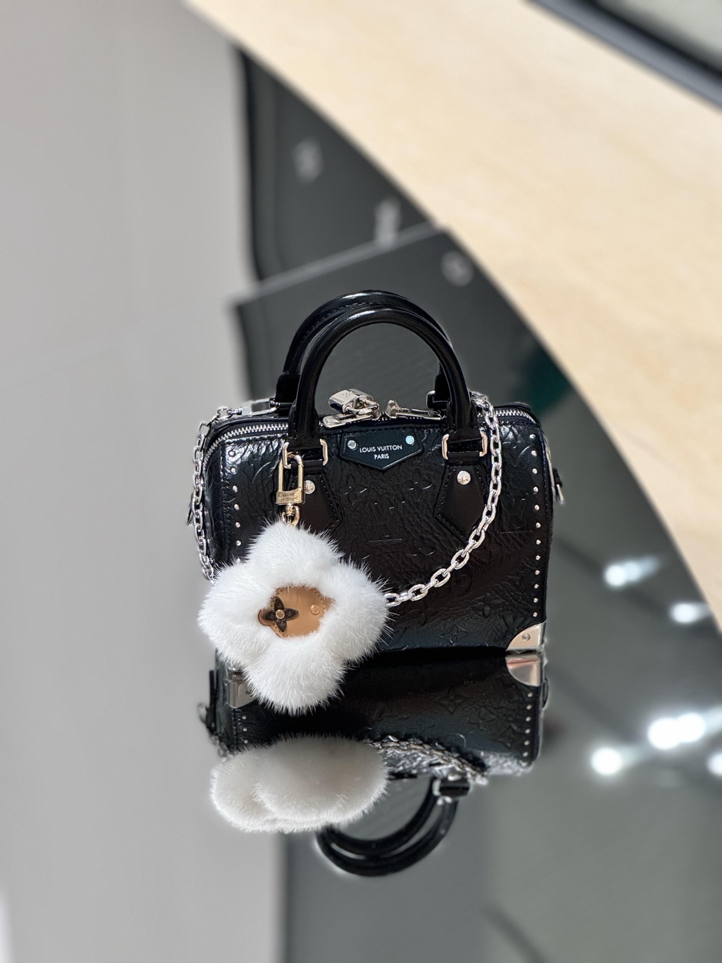 Louis Vuitton Basic Bag S