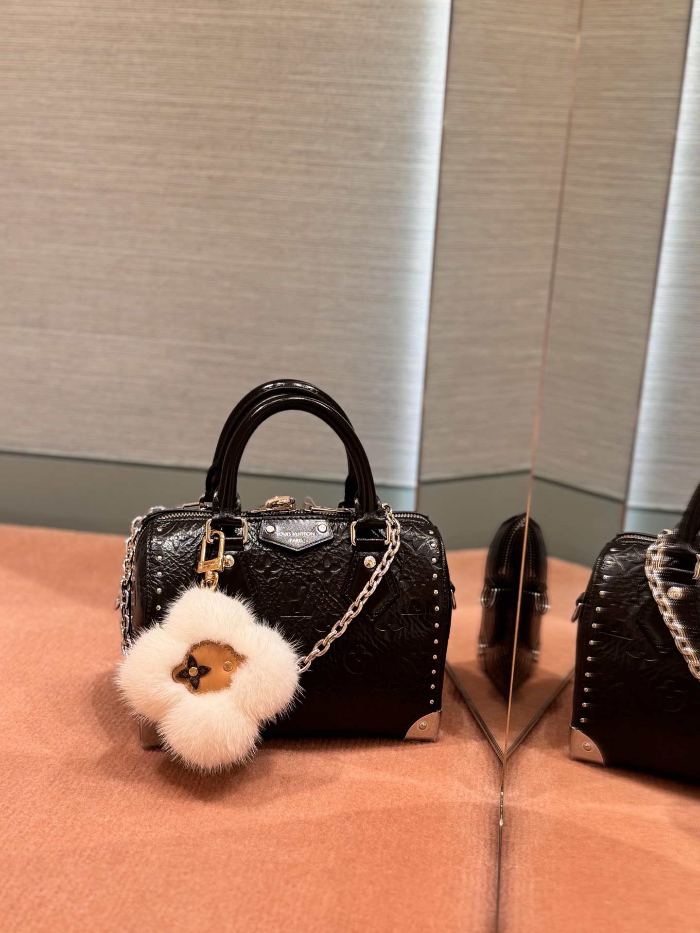 Louis Vuitton Basic Bag S