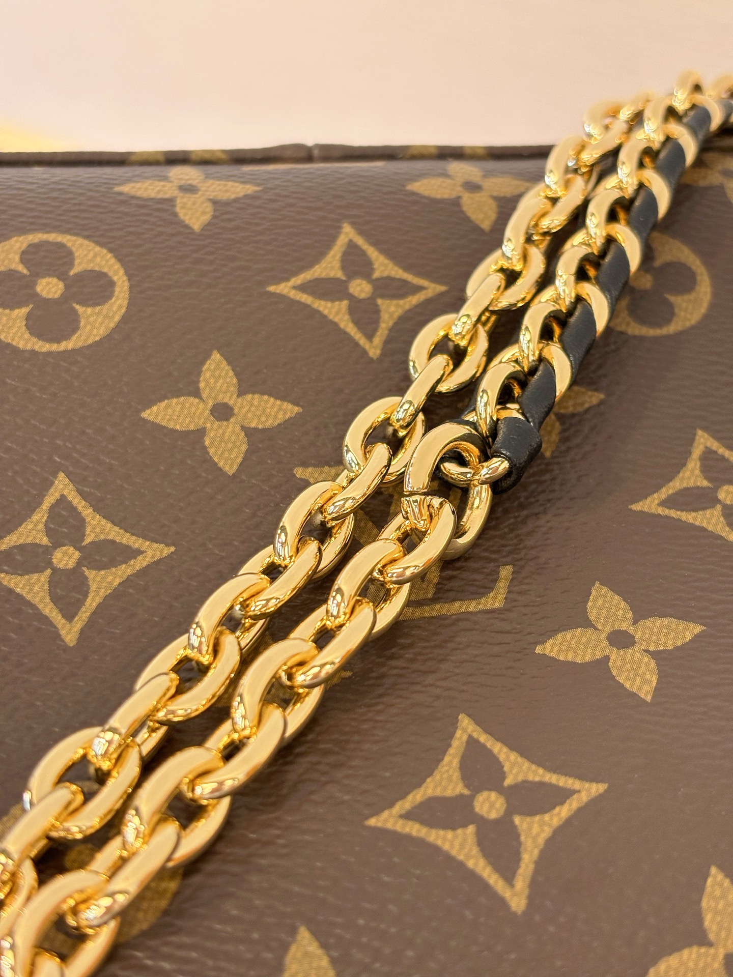 Louis Vuitton Messenger Bag Canvas M-l-s