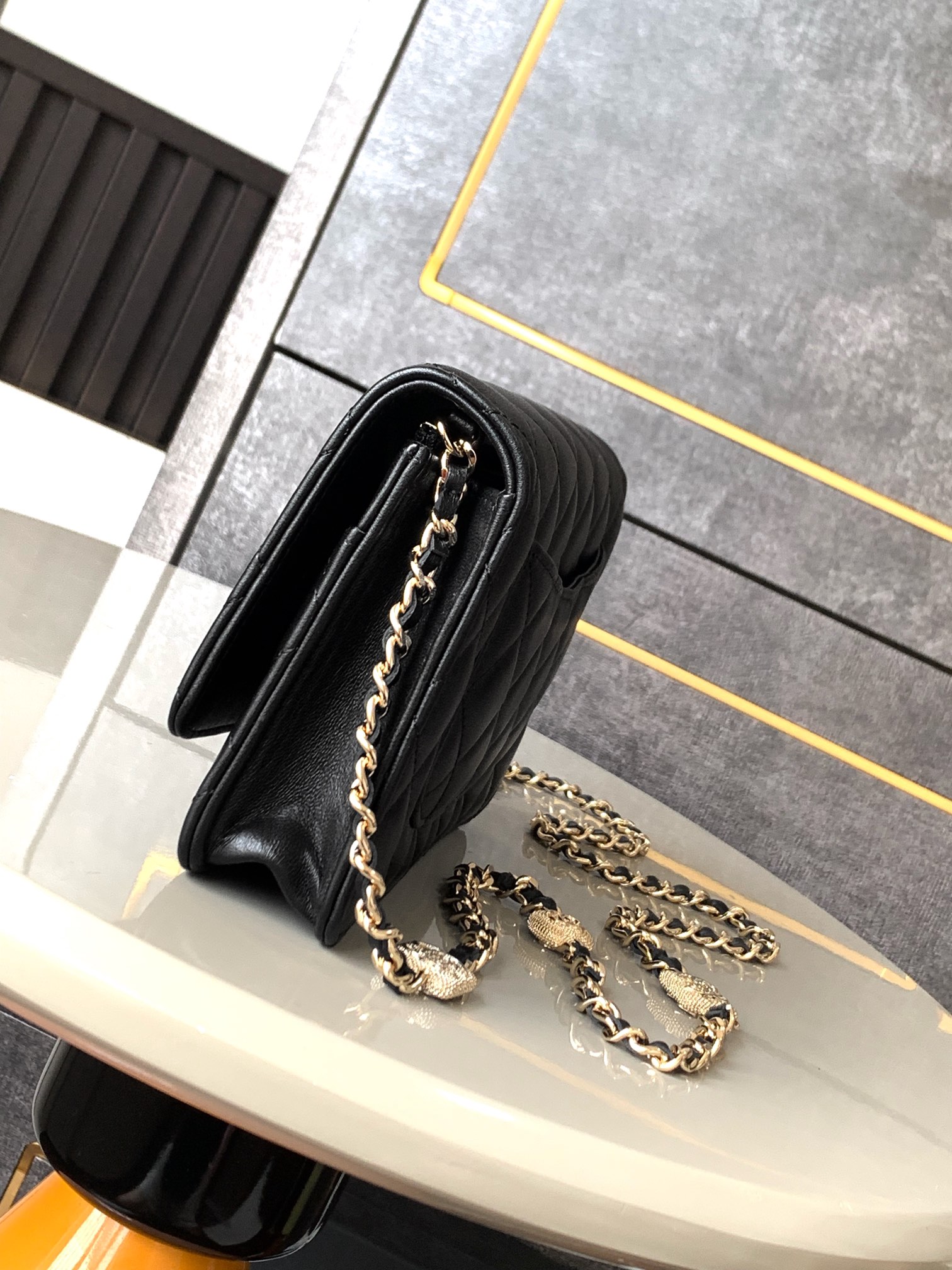 Chanel Basic Bag 12cm-l