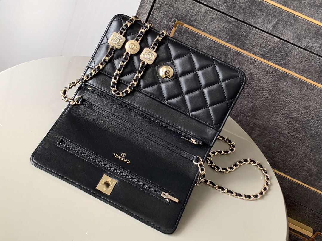 Chanel Basic Bag 12cm-l