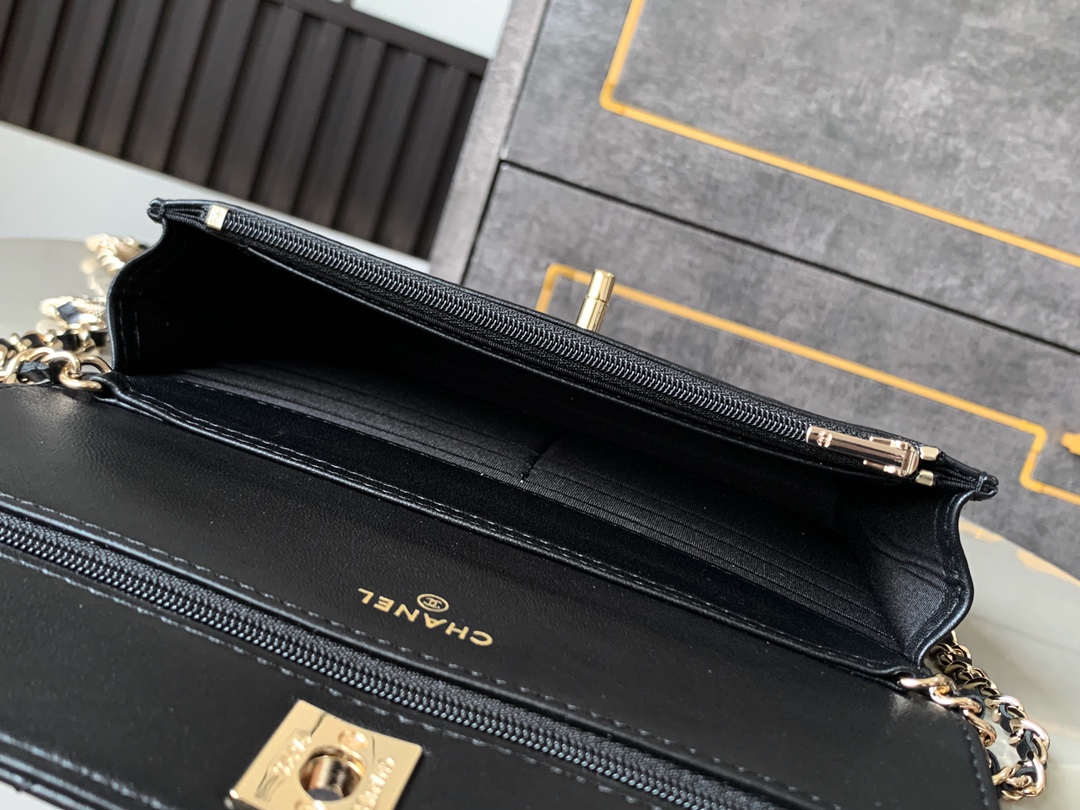 Chanel Basic Bag 12cm-l