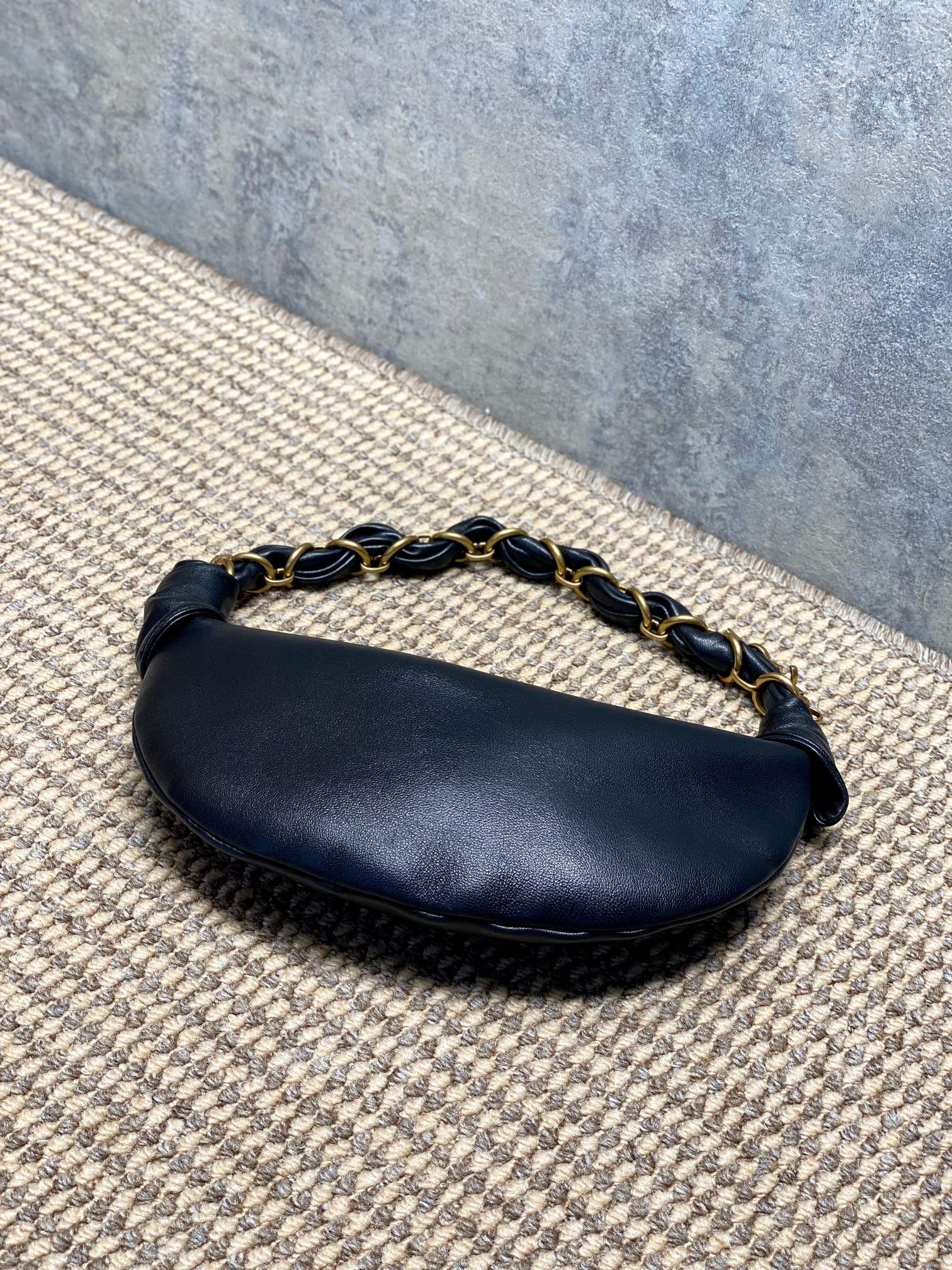 Ysl Basic Bag Sheepskin Black 10cm-m-l-s