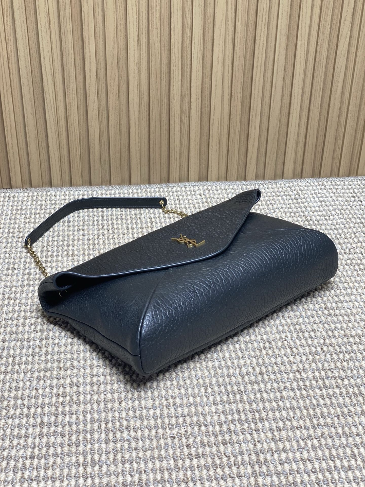 Ysl Basic Bag Sheepskin Gold M-l-s