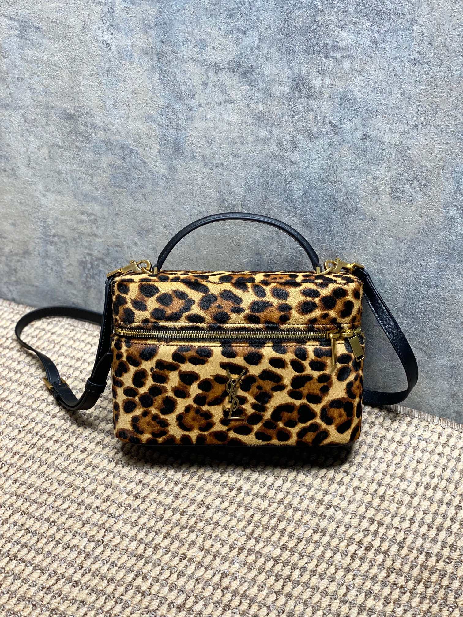 Ysl Basic Bag Gold M-l-s