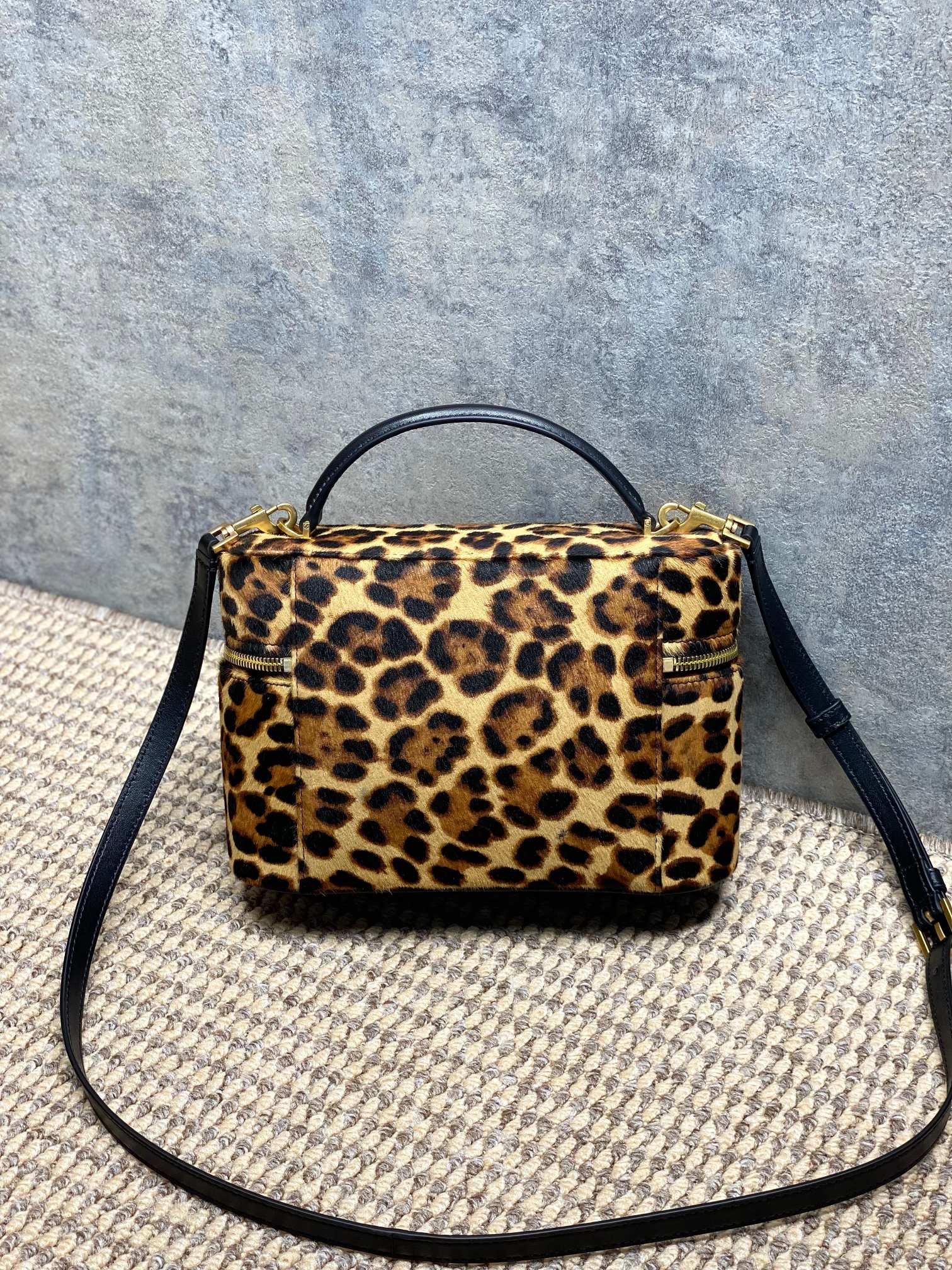 Ysl Basic Bag Gold M-l-s