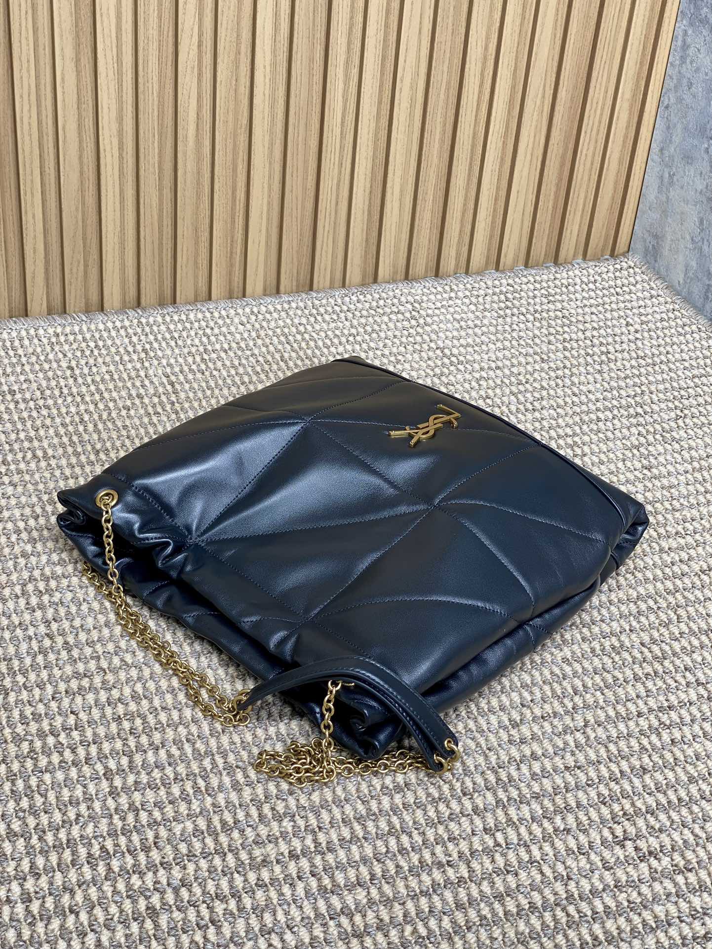 Ysl Basic Bag Sheepskin M-l-s