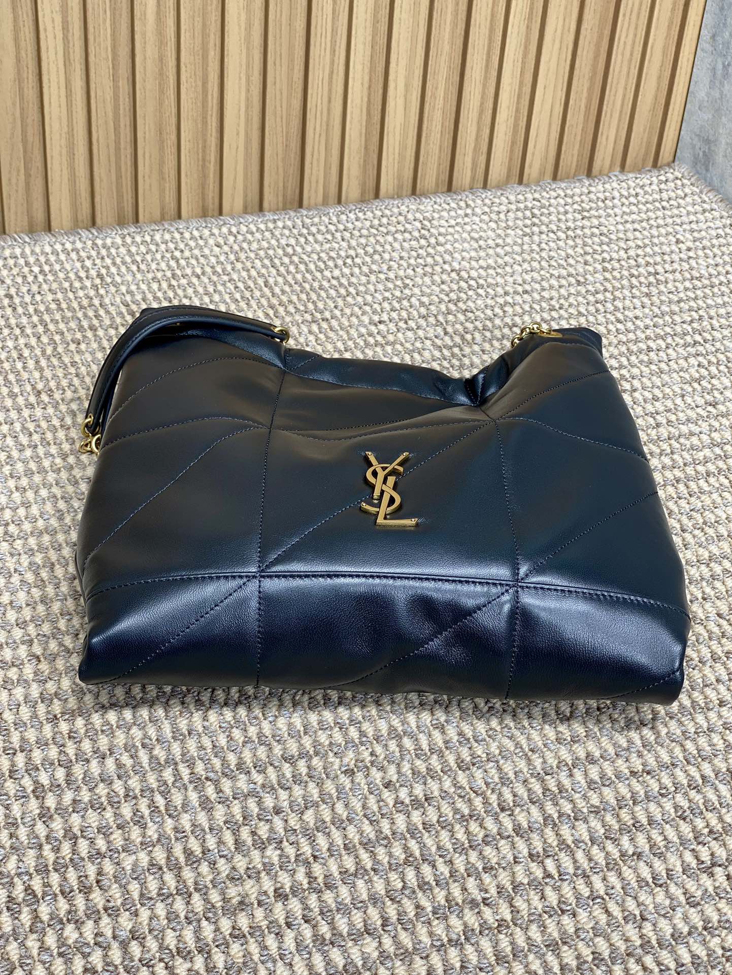 Ysl Basic Bag Sheepskin M-l-s