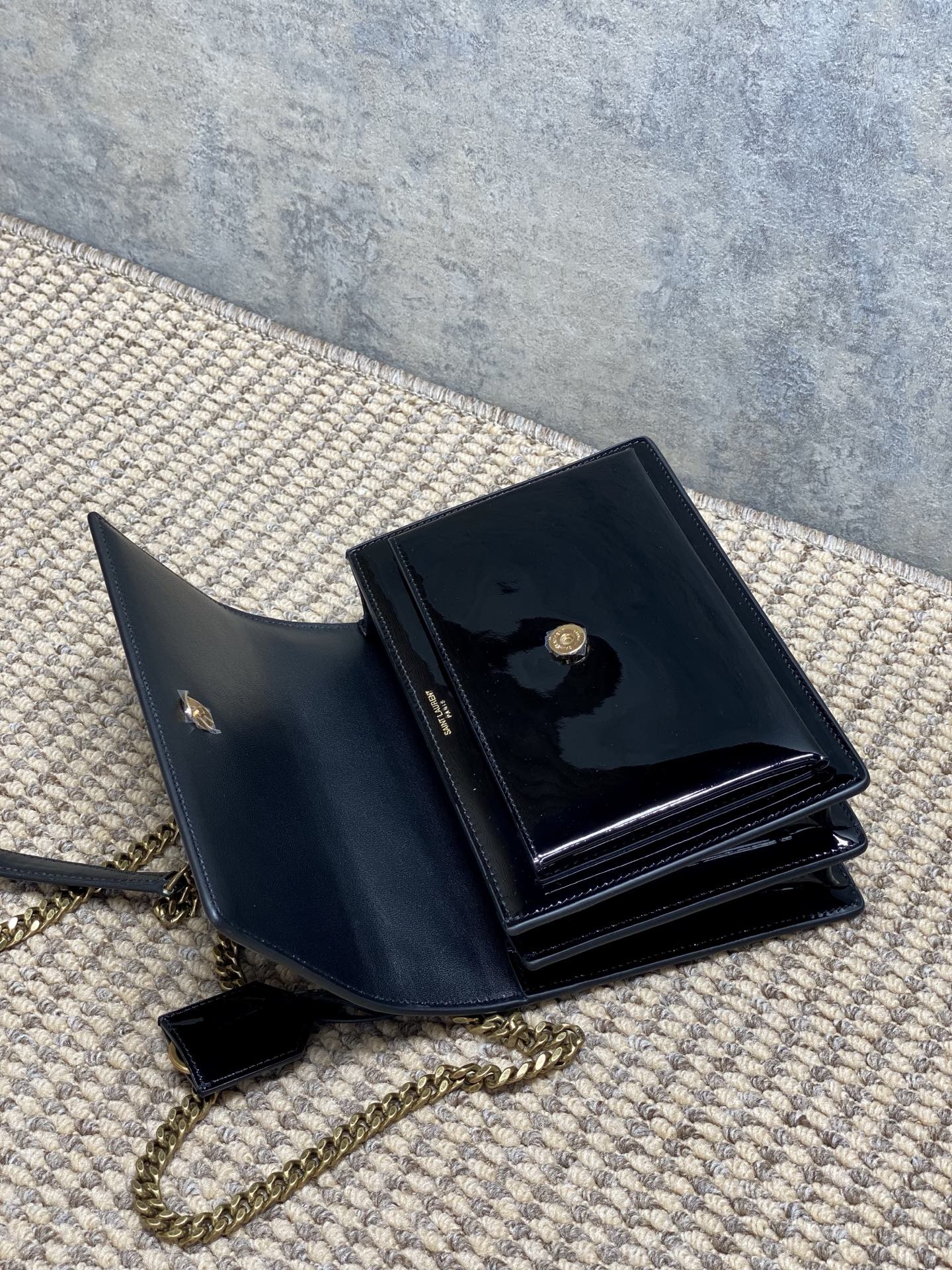 Ysl Basic Bag Red M-l-s