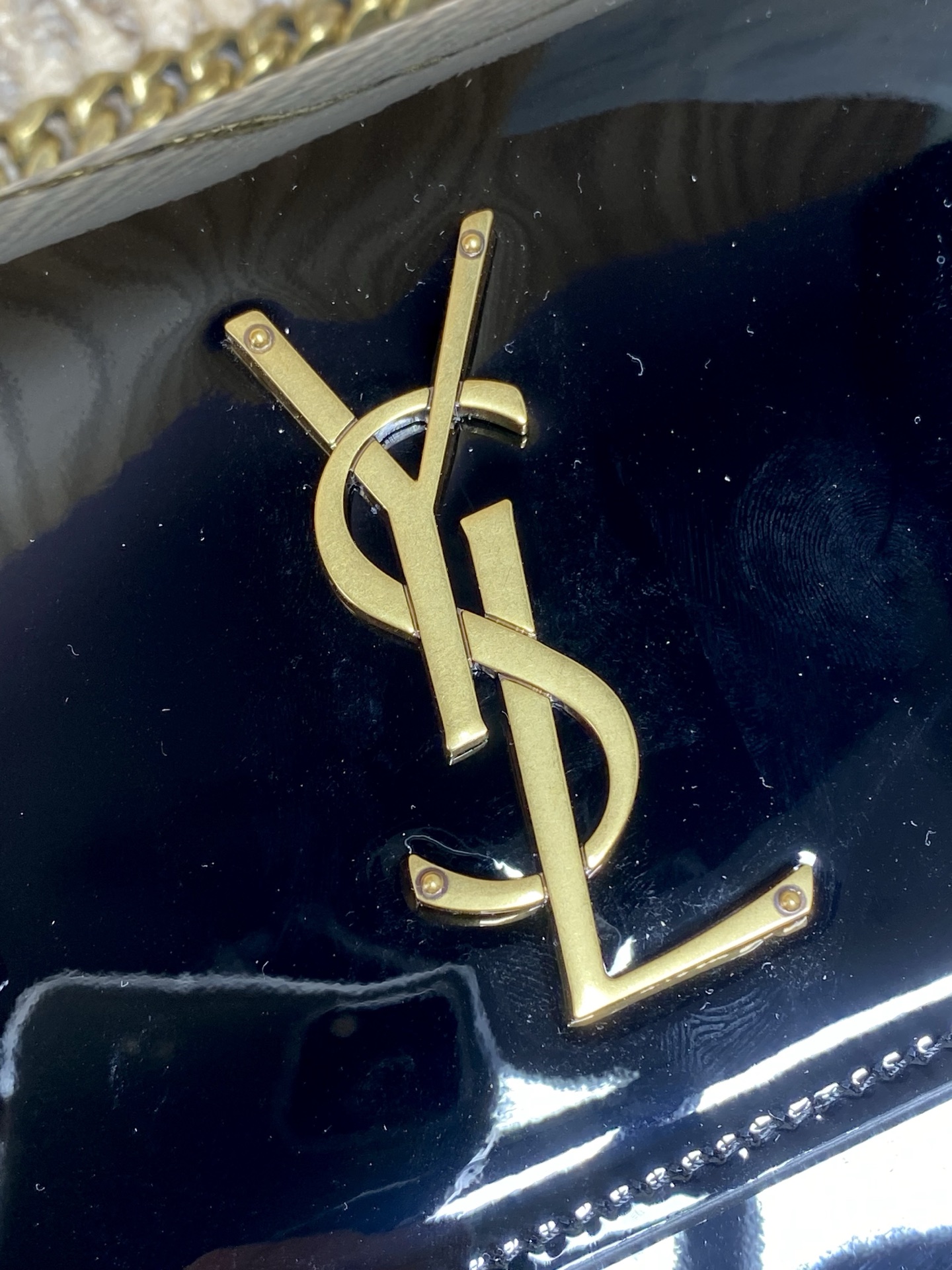 Ysl Basic Bag Red M-l-s