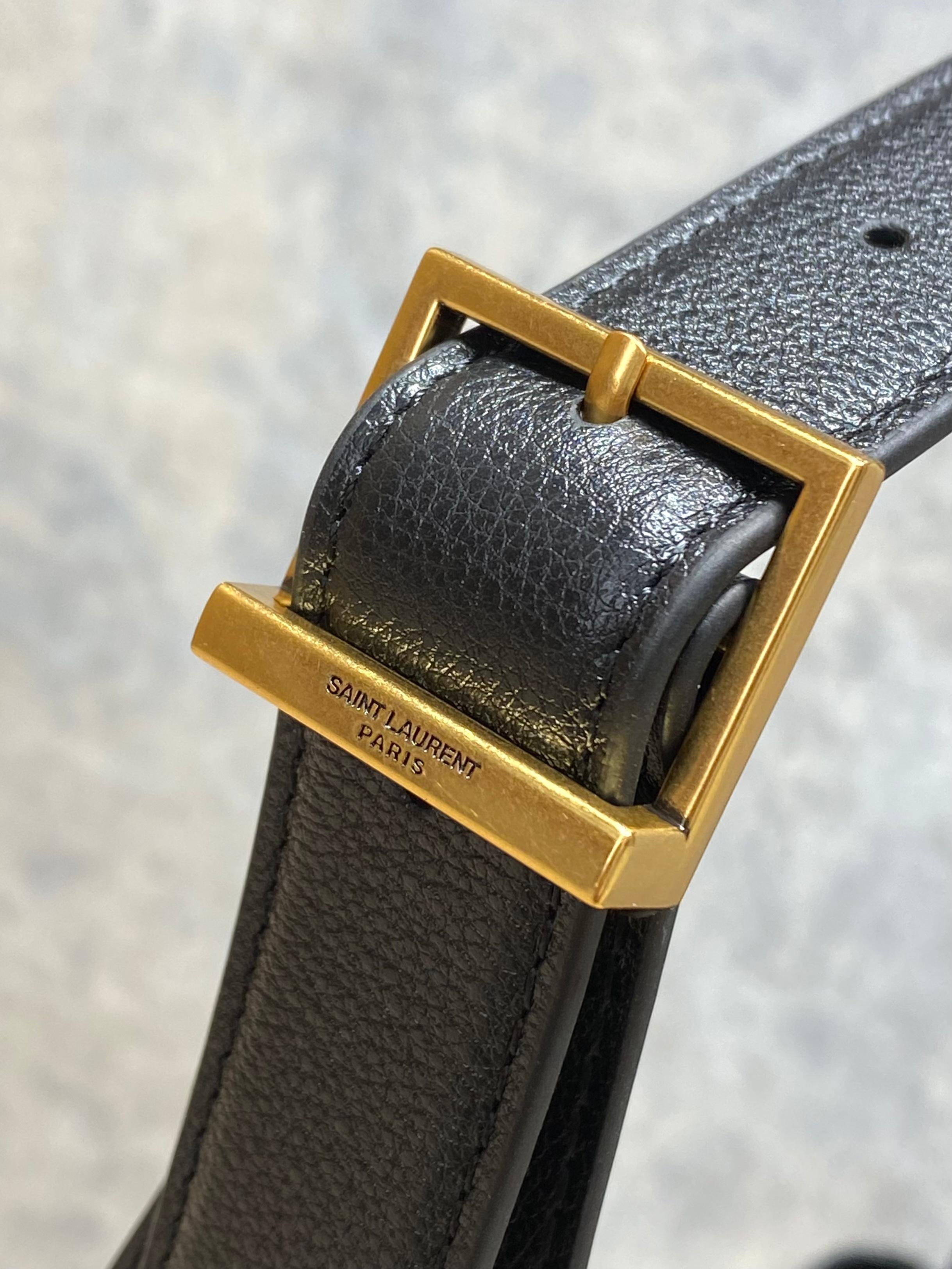 Ysl Basic Bag Cow Leather Black M-l-s