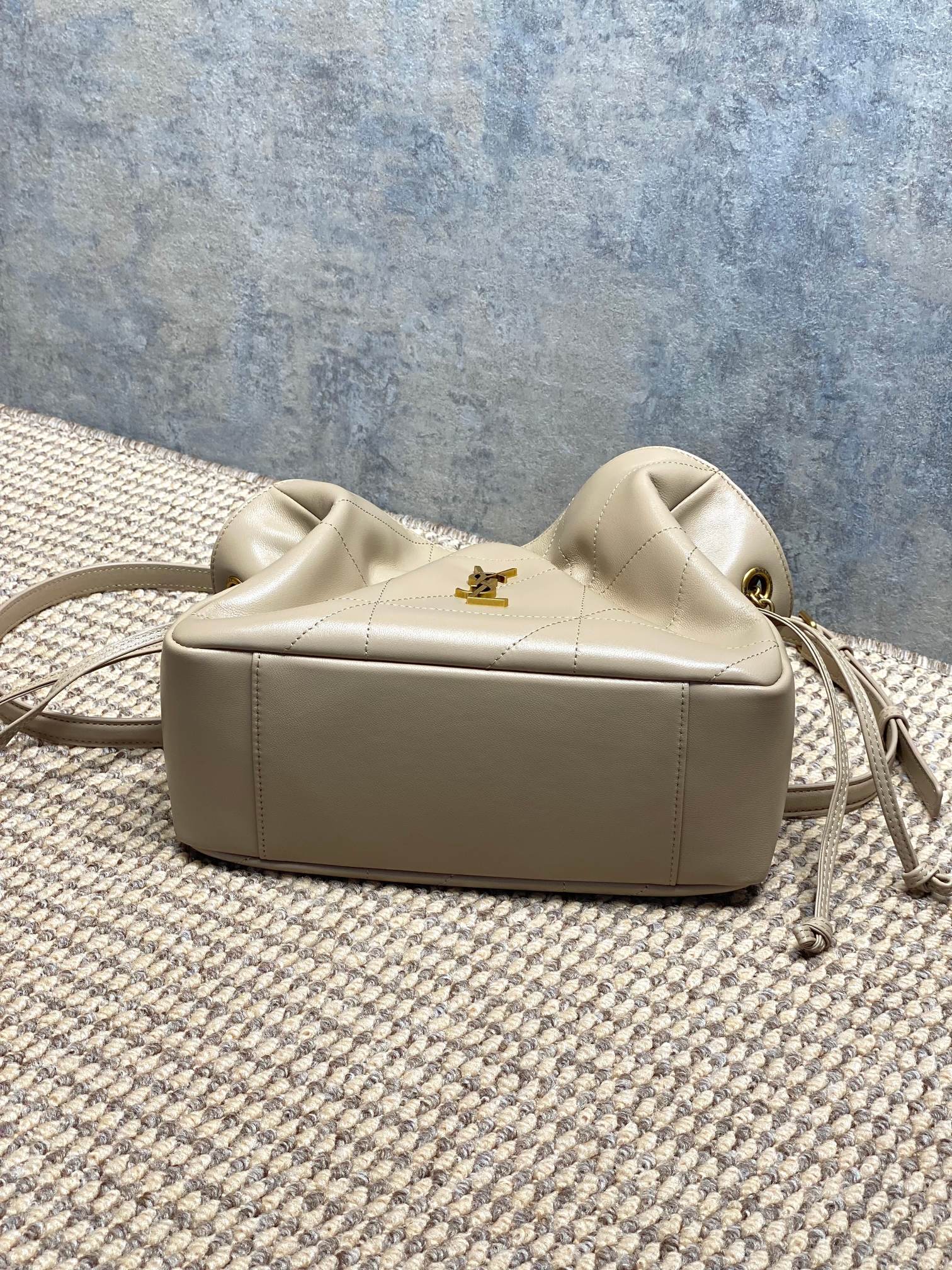 Ysl Shoulder Bag M-l-s