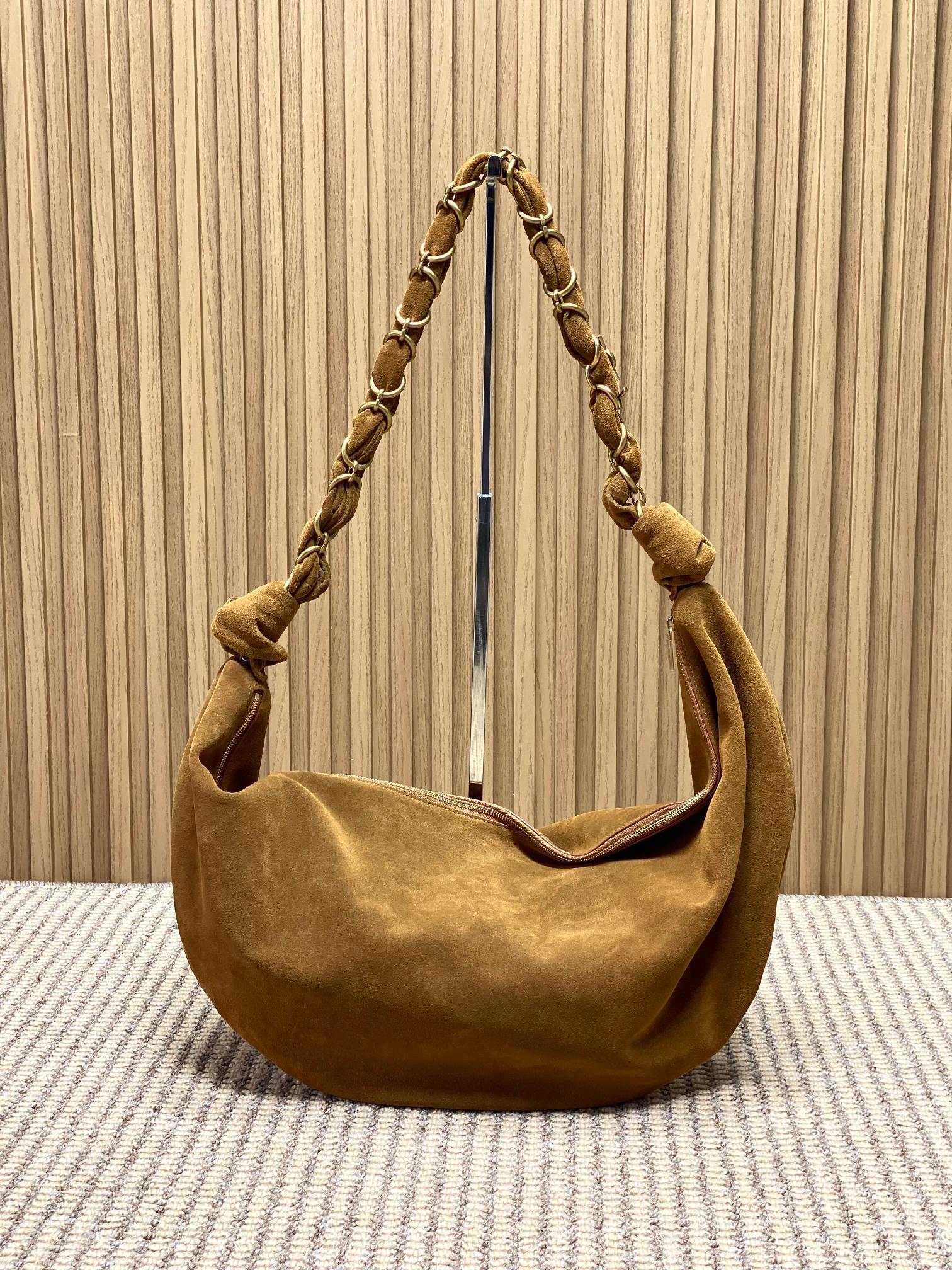 Ysl Basic Bag M-l-s