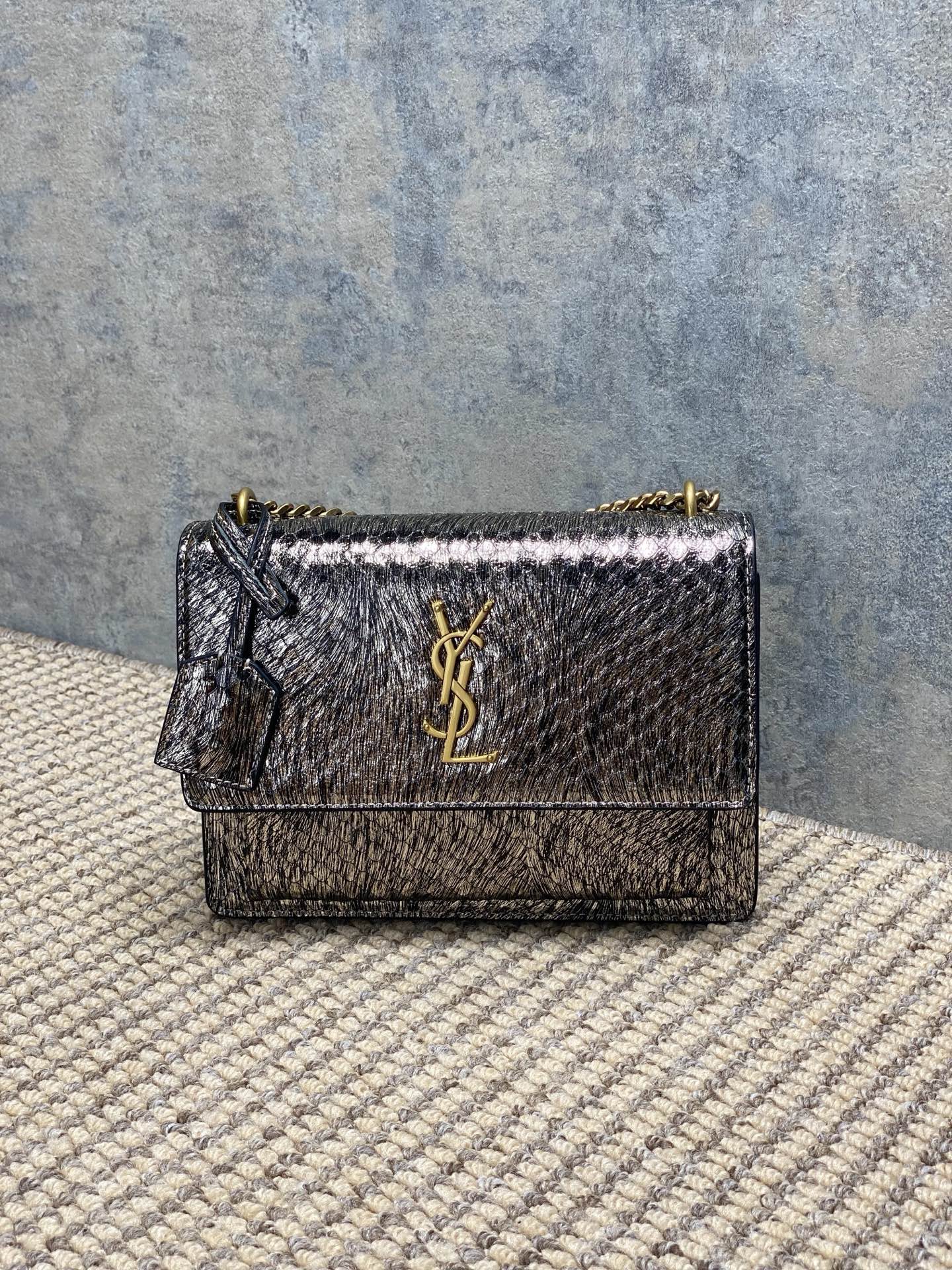 Ysl Basic Bag M-l-s