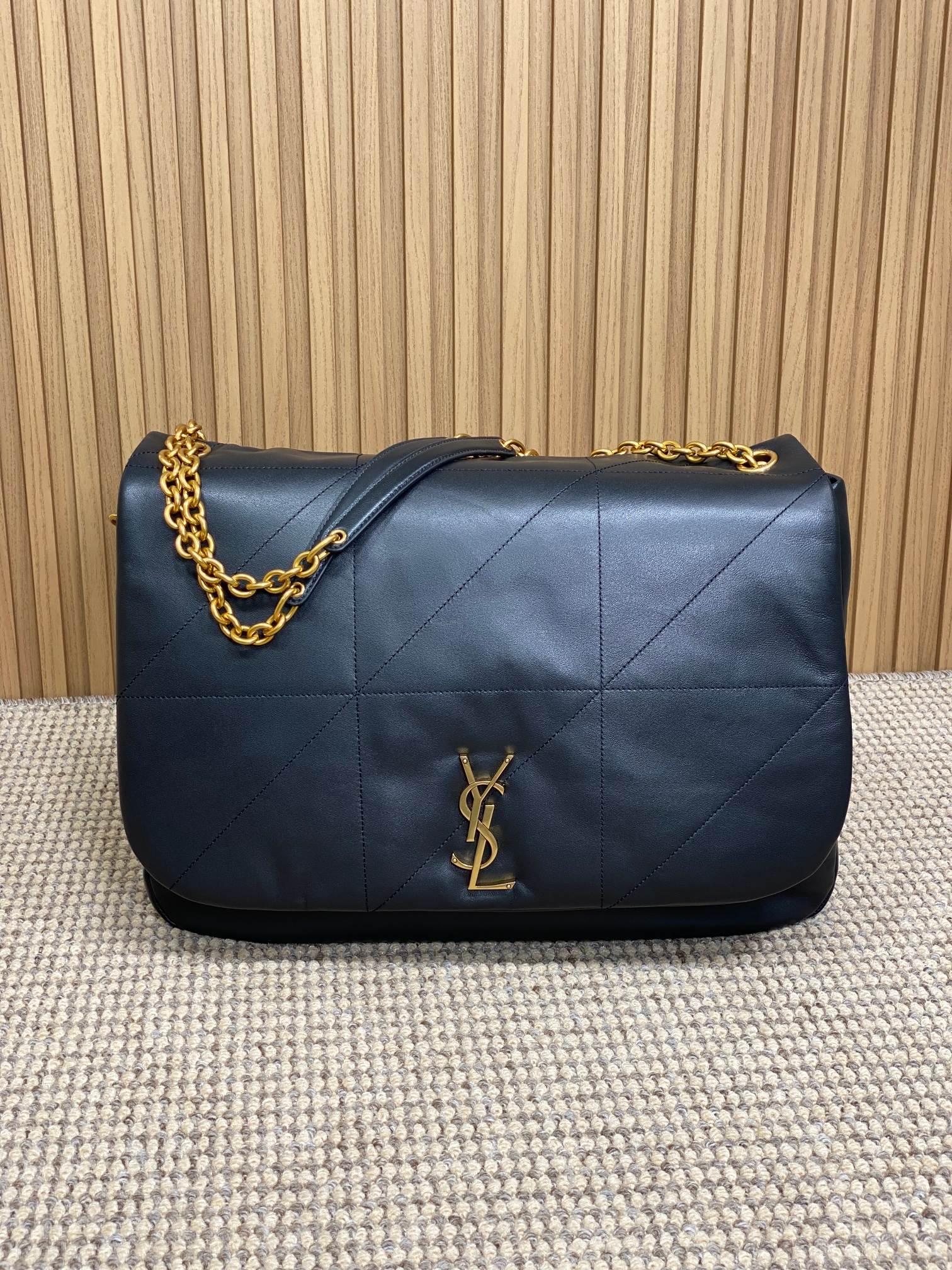 Ysl Basic Bag Sheepskin M-l-s