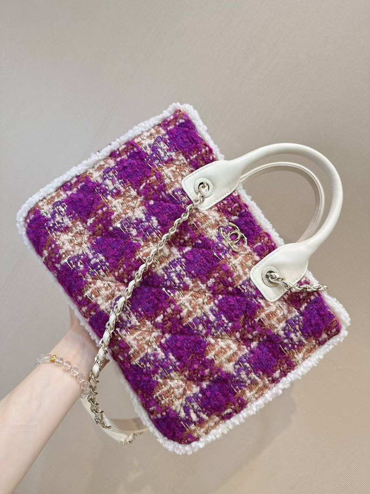 Chanel Tote Bag Black L