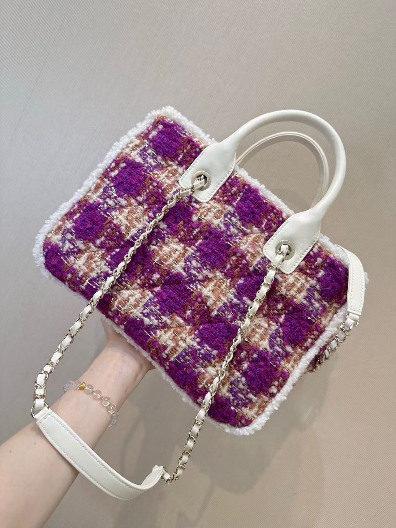 Chanel Tote Bag Black L