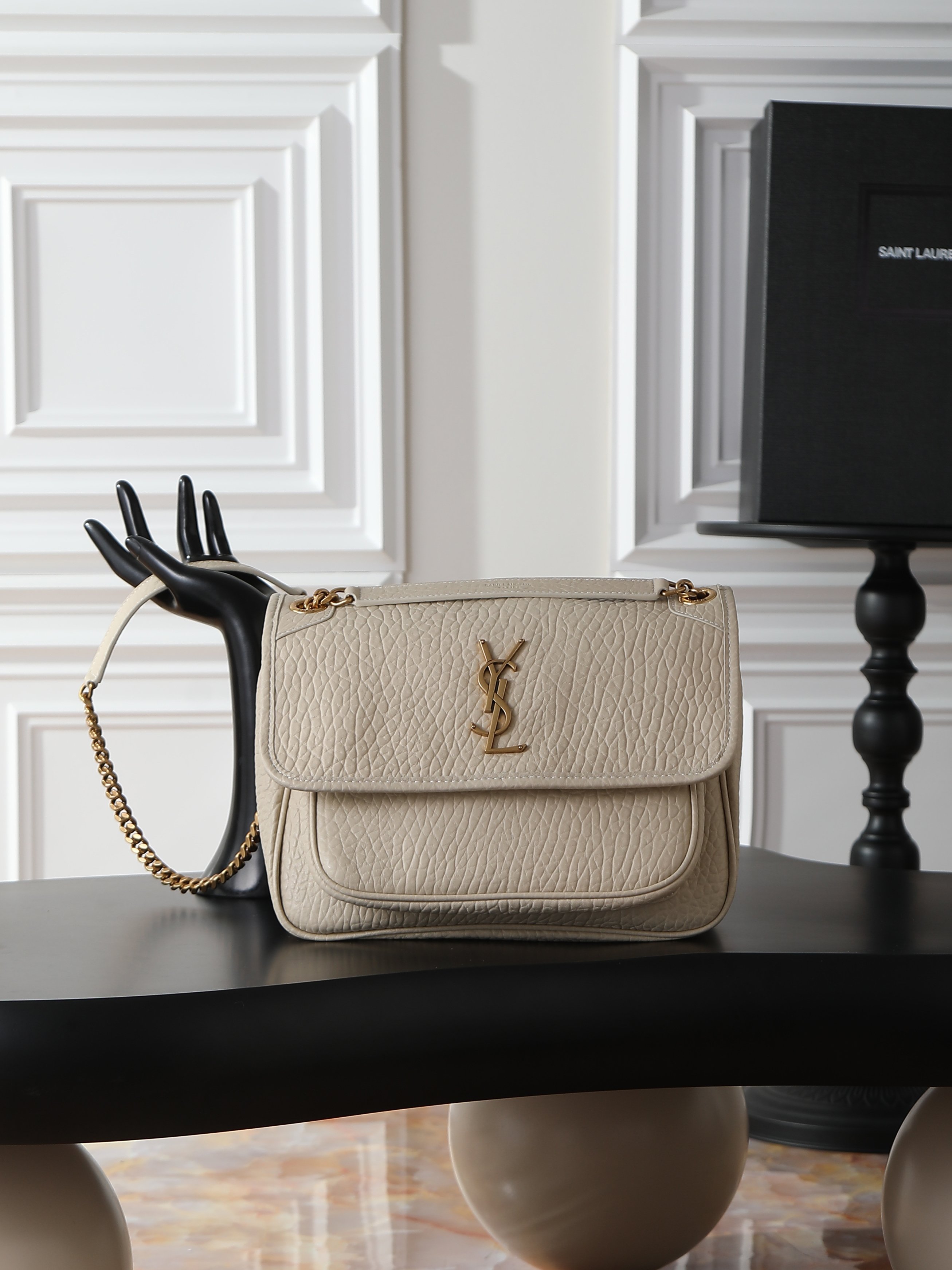 Basic Bag Sheepskin White Large Capacity M-28cm