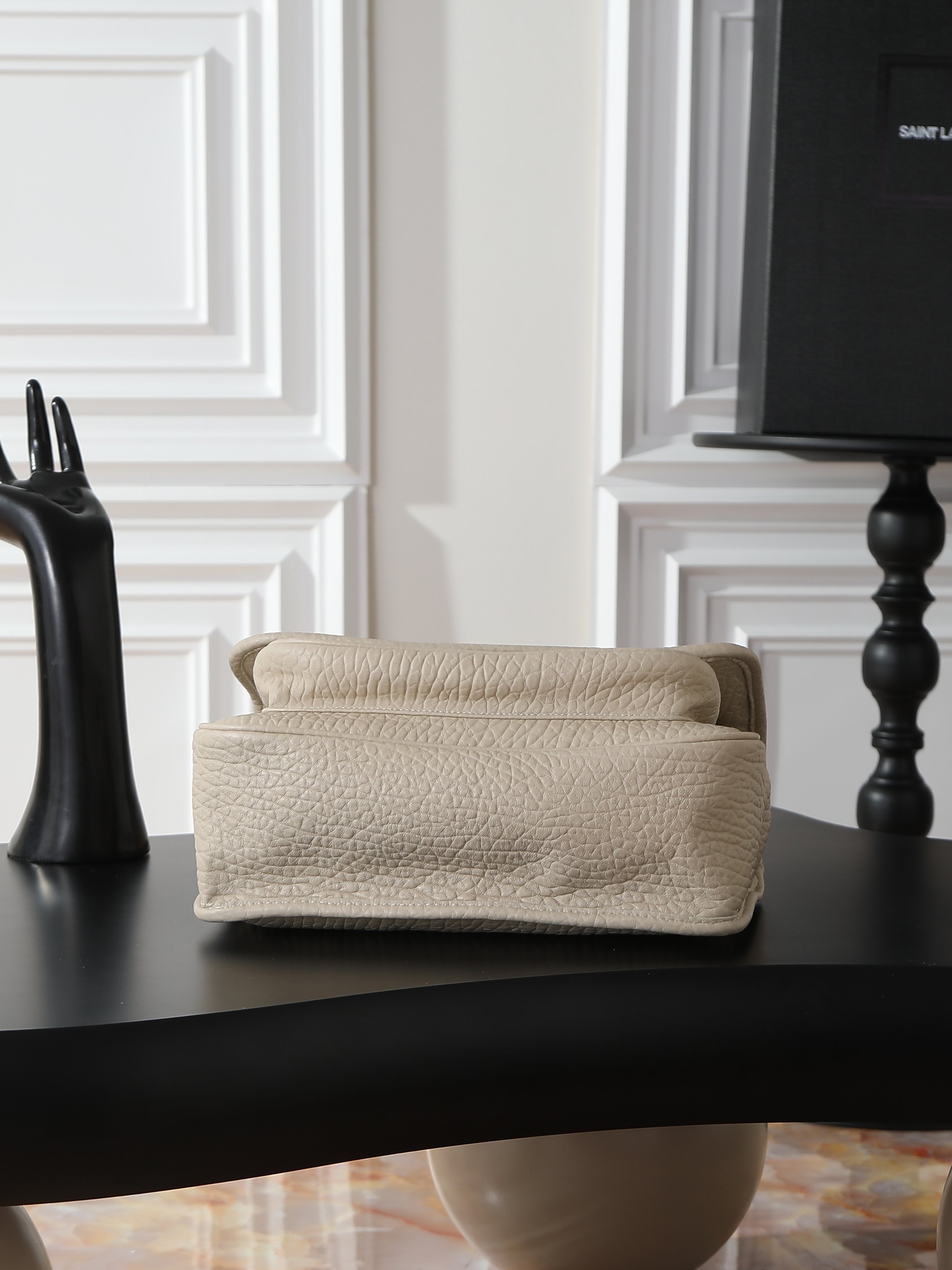 Basic Bag Sheepskin White Large Capacity M-28cm