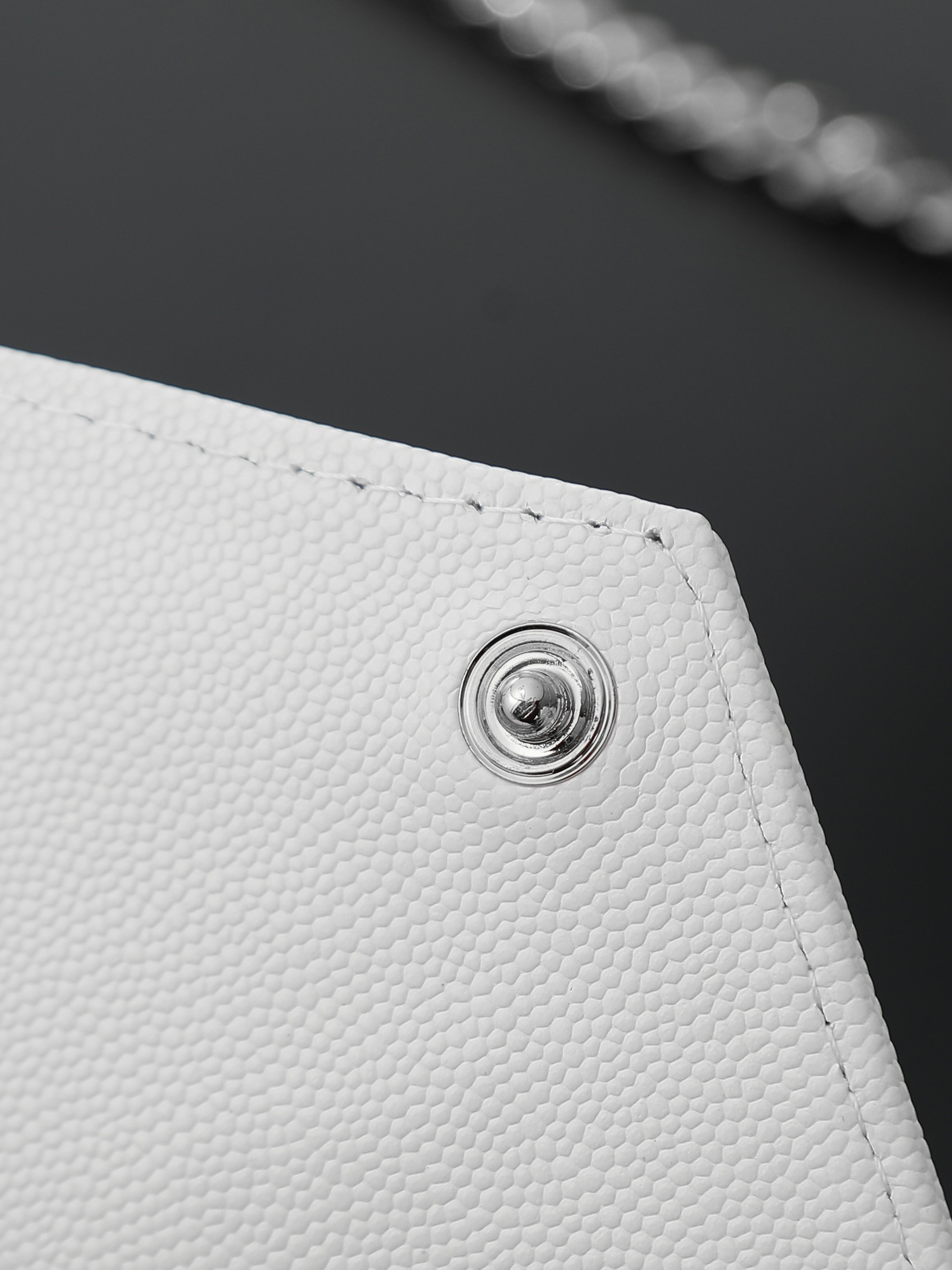 Clutch Bag Cow Leather White M