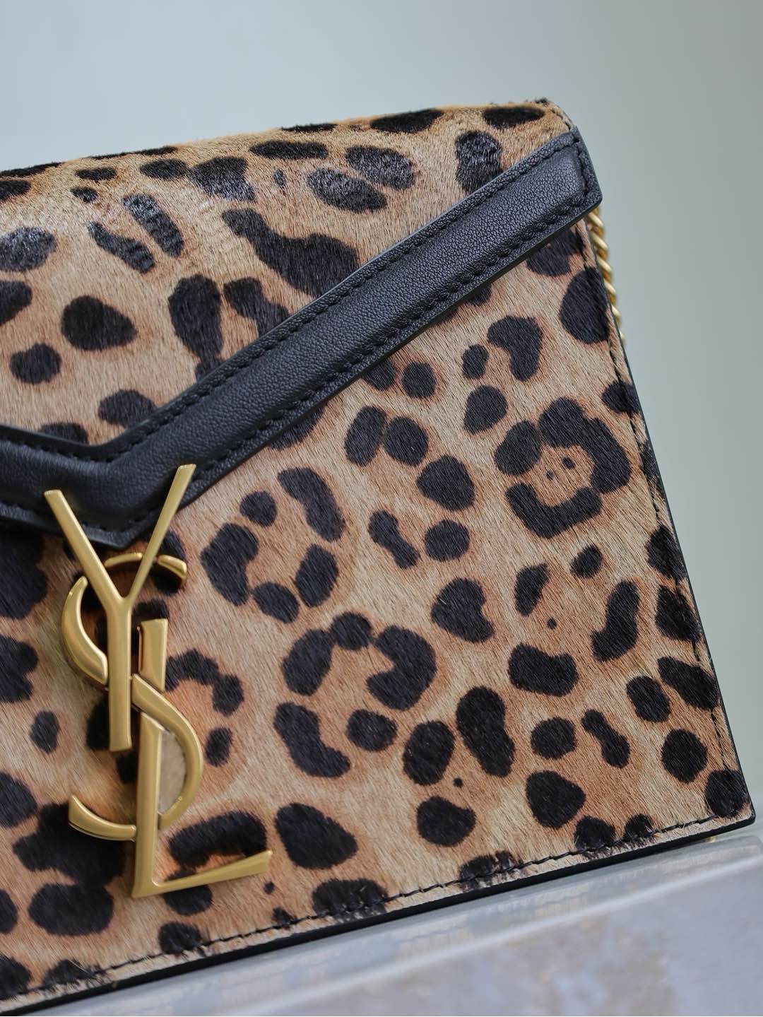 Basic Bag Cow Leather M-s