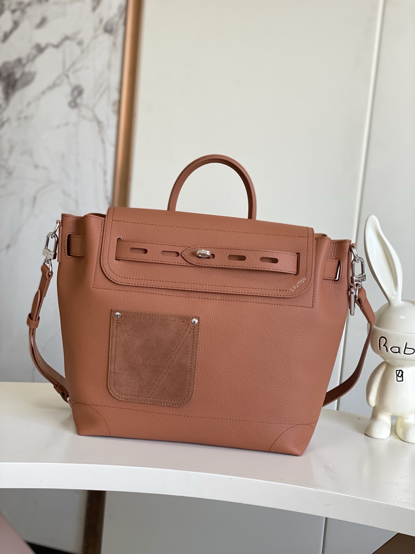 Basic Bag Cow Leather M