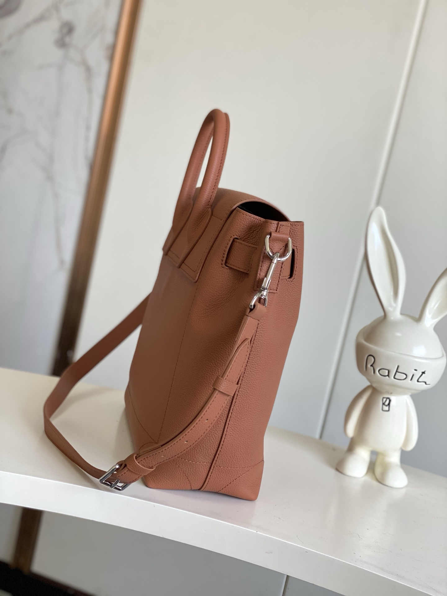 Basic Bag Cow Leather M