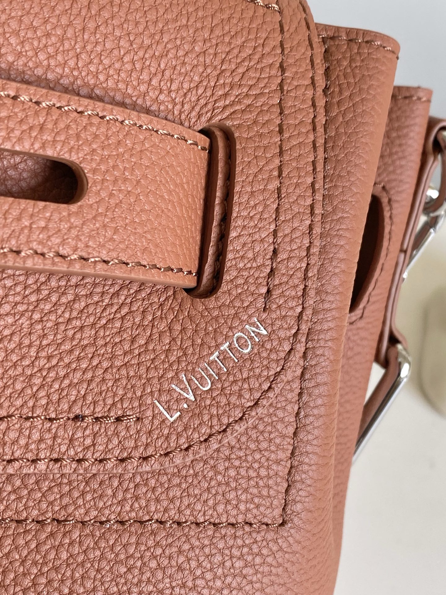 Basic Bag Cow Leather M