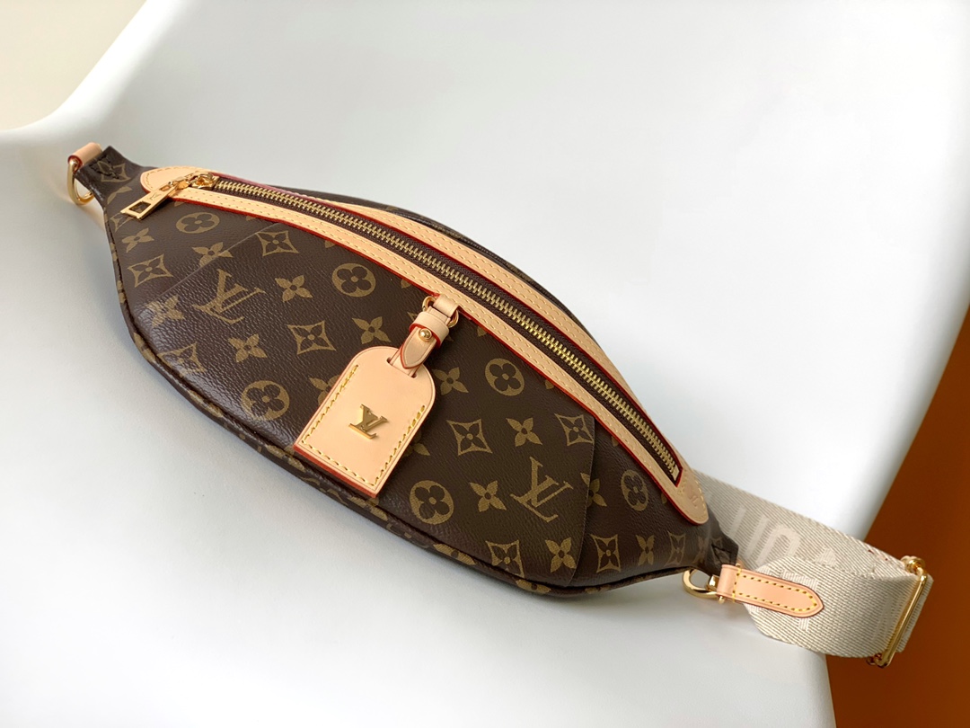 Basic Bag Cow Leather M