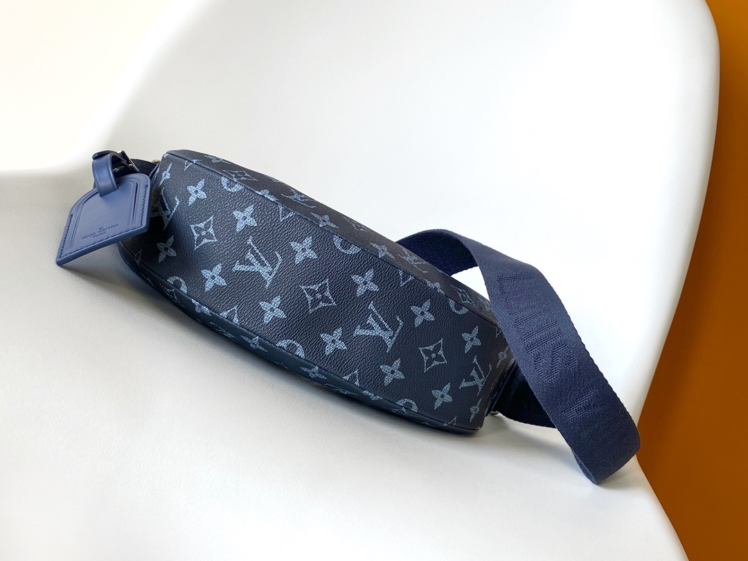 Louis Vuitton Basic Bag Canvas M-l-s