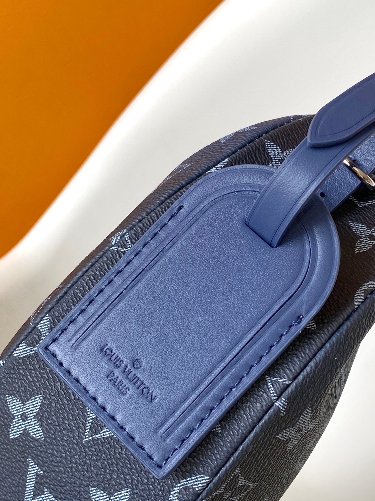 Louis Vuitton Basic Bag Canvas M-l-s