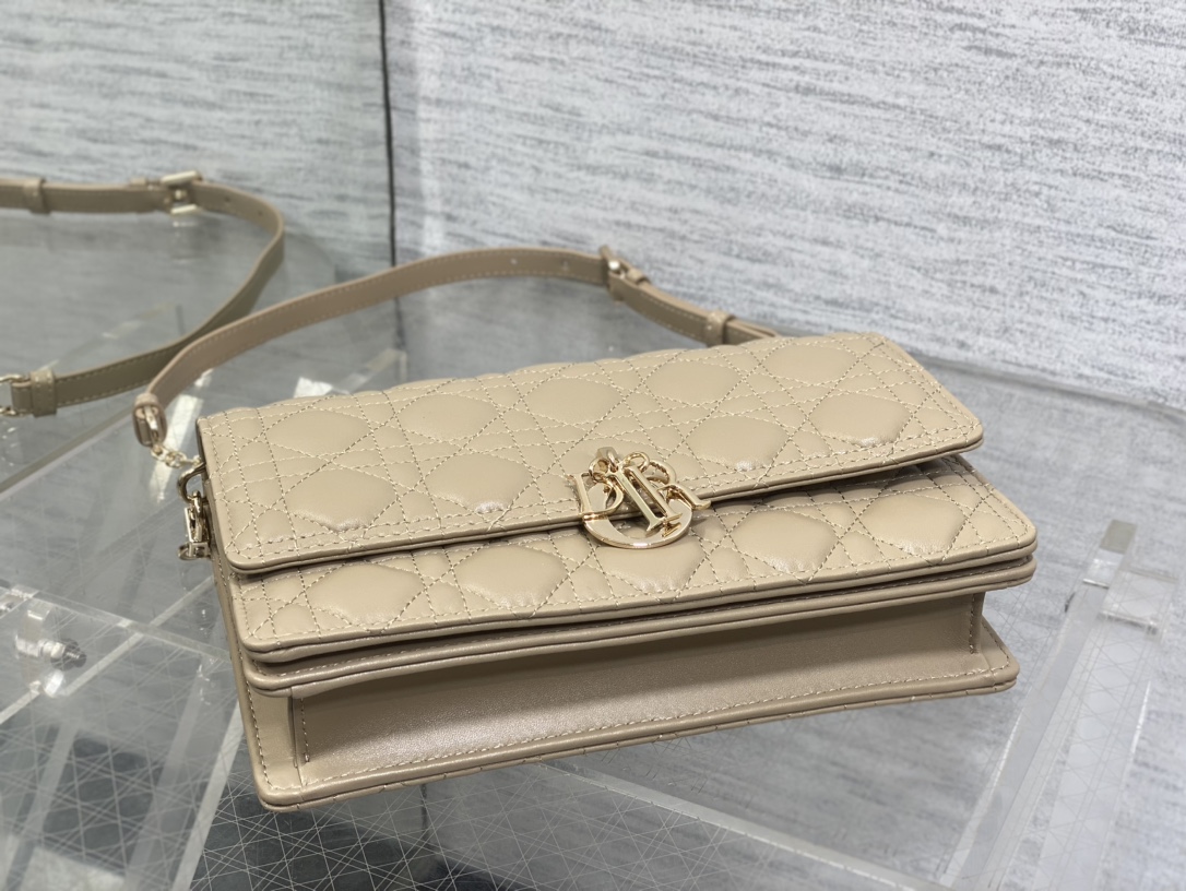 Clutch Bag Sheepskin S-14cm