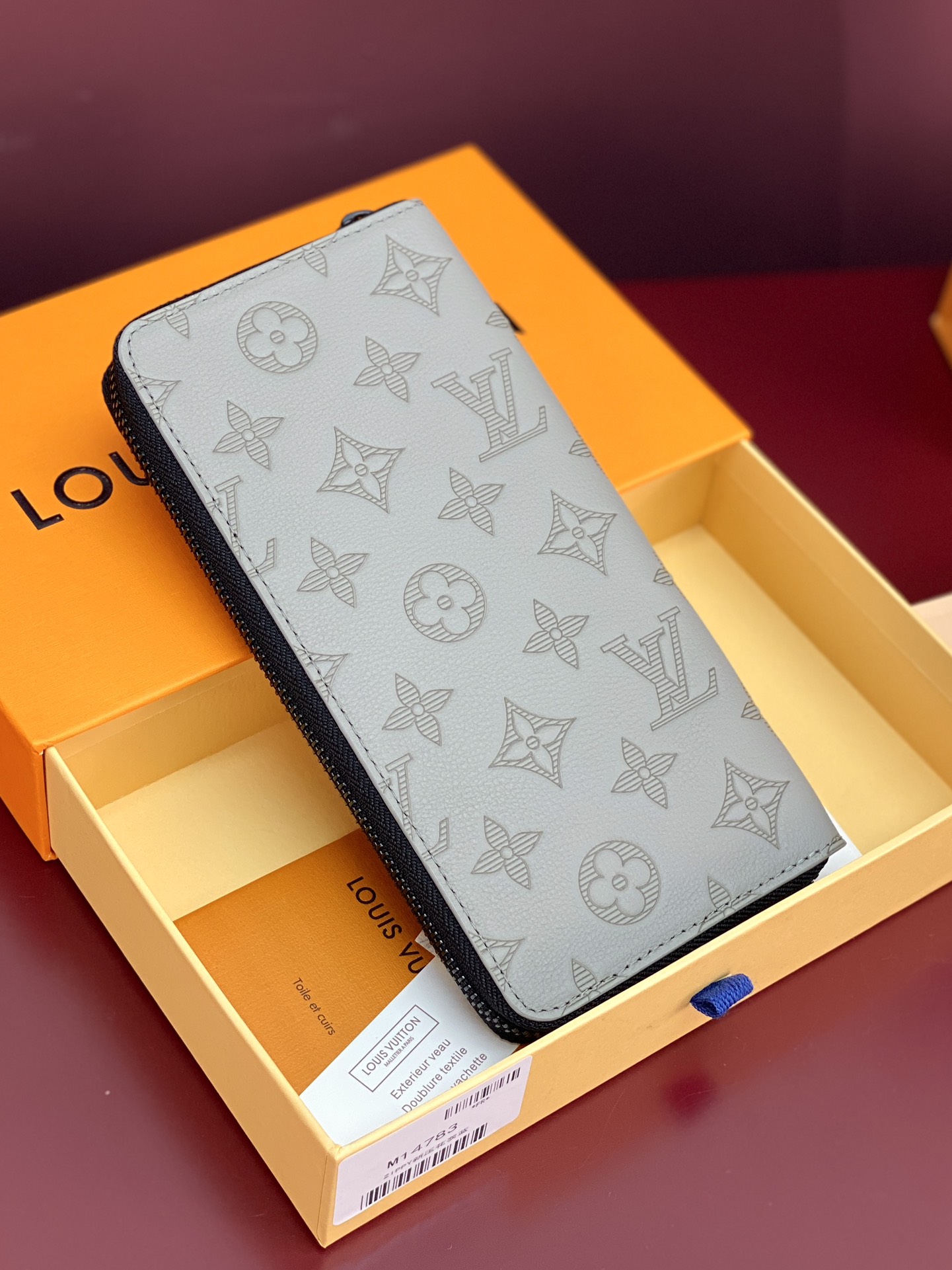 Louis Vuitton Basic Bag Cow Leather M-l-s