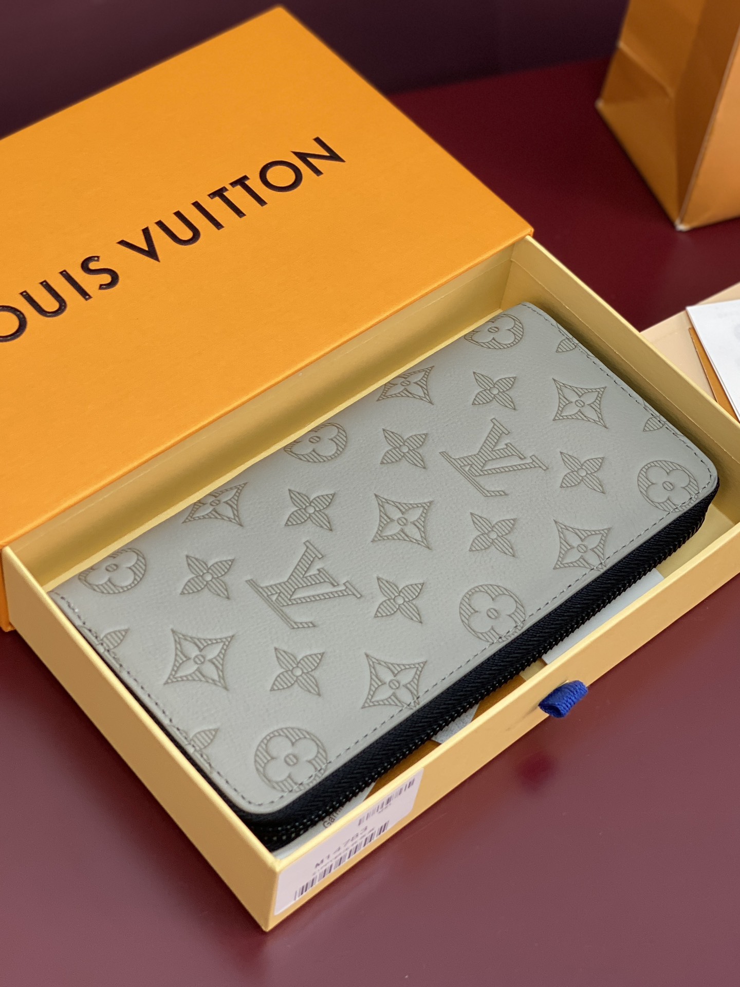 Louis Vuitton Basic Bag Cow Leather M-l-s