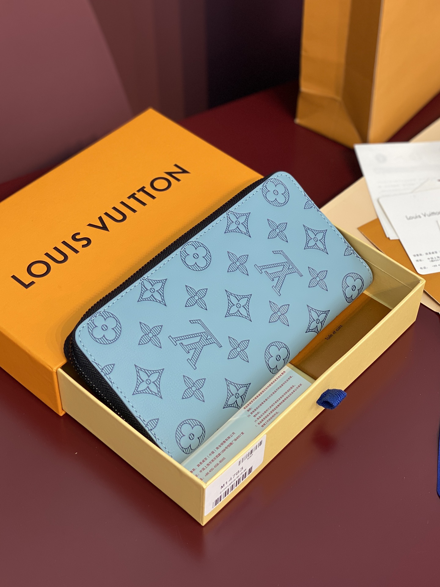 Louis Vuitton Basic Bag Cow Leather M-l-s