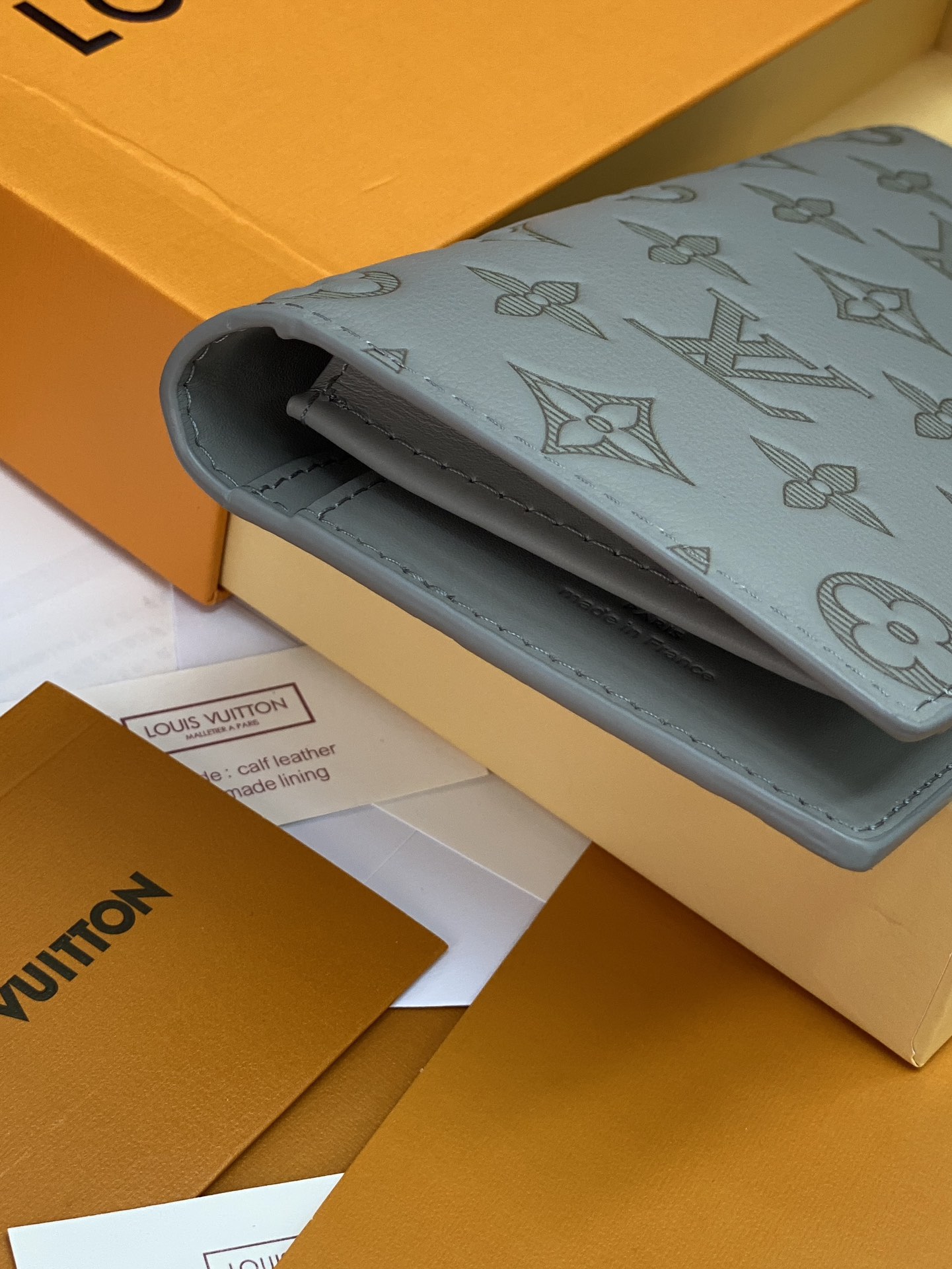 Louis Vuitton Basic Bag Cow Leather Blue 10cm-m-l-s